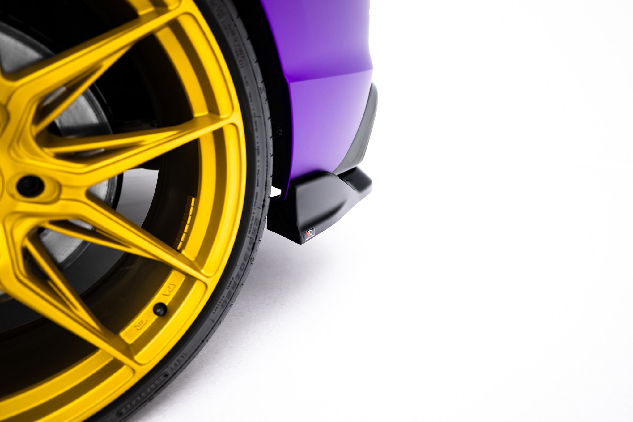 Maxton Design - Mittlerer Cup Diffusor V1 DTM Look Heck Ansatz für VW Golf R Mk8 / Mk8 Facelift - Aerowerk.