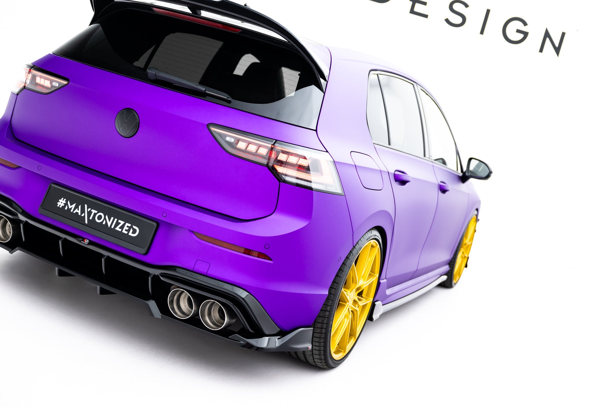 Maxton Design - Mittlerer Cup Diffusor V1 DTM Look Heck Ansatz für VW Golf R Mk8 / Mk8 Facelift - Aerowerk.