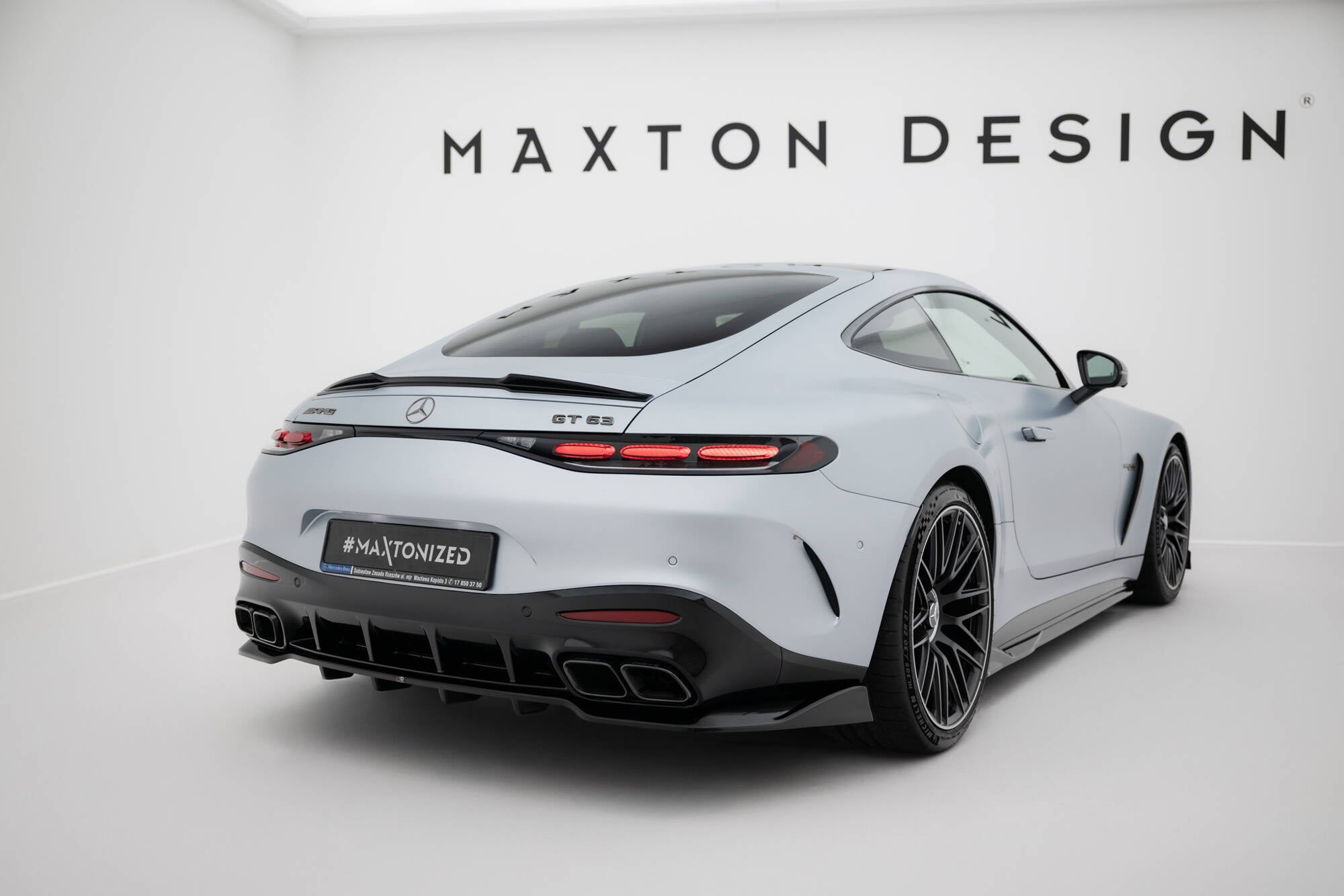 Maxton Design - Mittlerer Cup Diffusor V2 DTM Look Heck Ansatz für Mercedes - AMG GT 63 / 55 / 63 S E Performance C192 - Aerowerk.