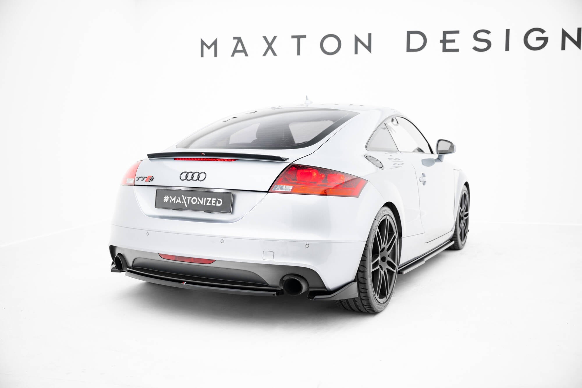 Maxton Design - Mittlerer Diffusor Heck Ansatz für Audi TT S - Line 8J Facelift - Aerowerk.