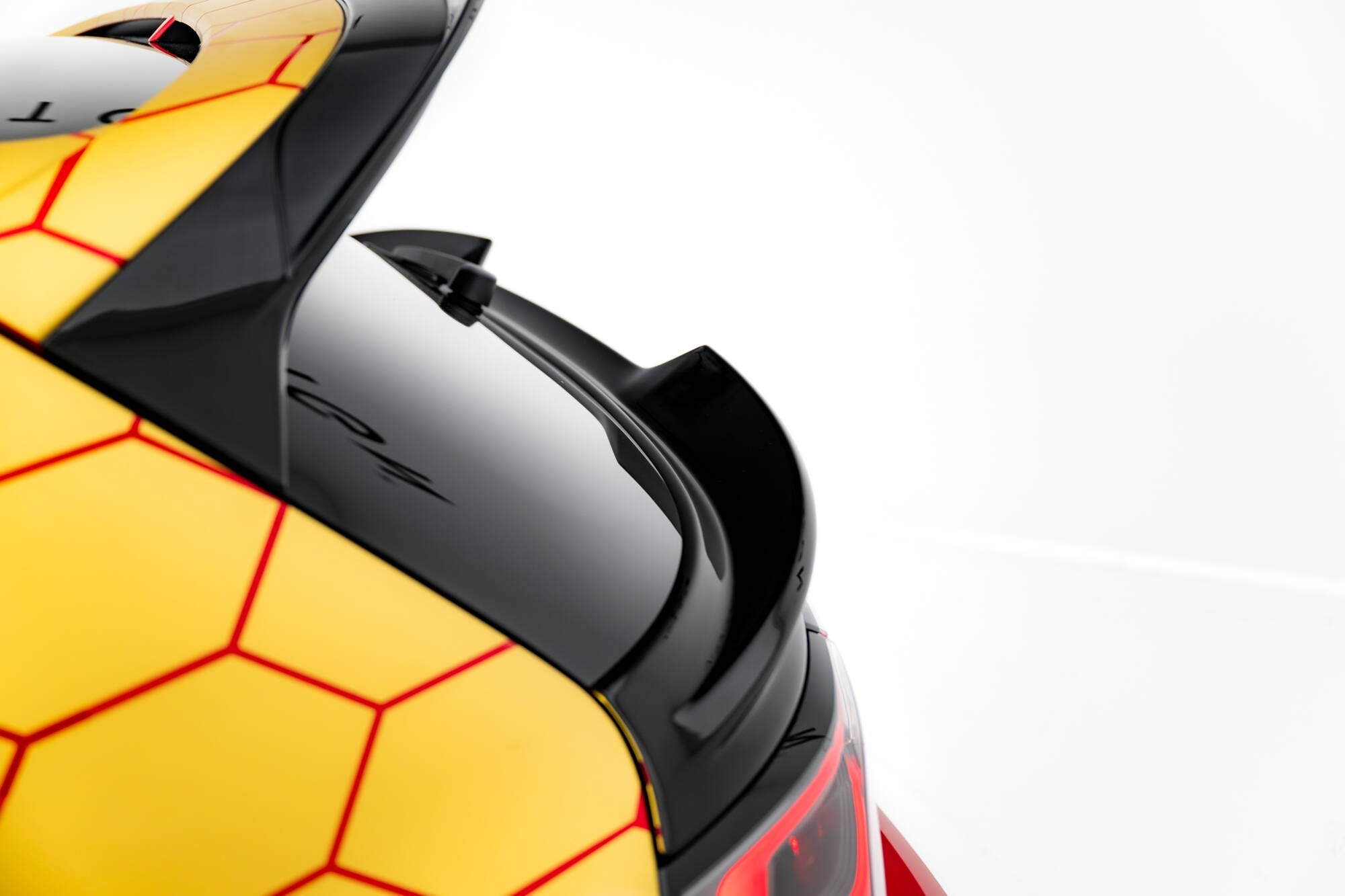 Maxton Design - Niedriger Spoiler 3D für VW Golf R Mk8 Facelift - Aerowerk.