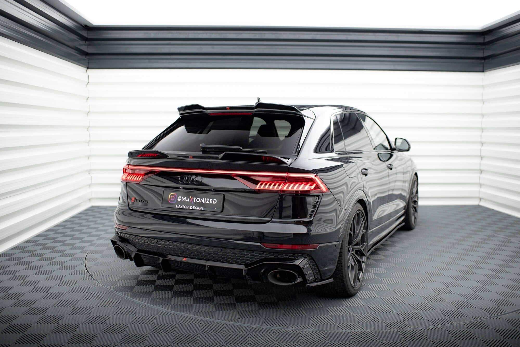 Maxton Design - Niedriger Spoiler CAP 3D für Audi RSQ8 Mk1 Facelift - Aerowerk.