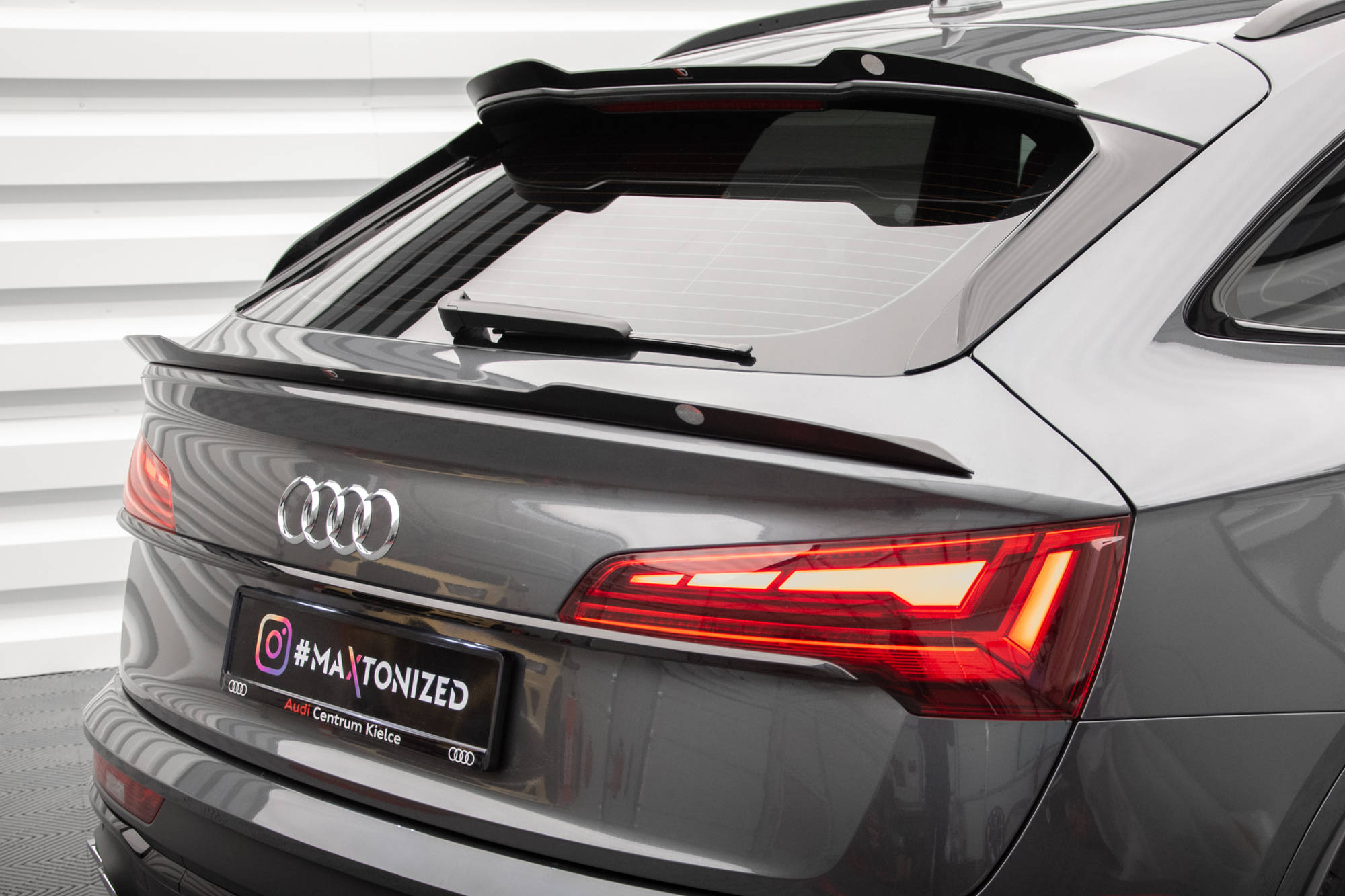 Maxton Design - Niedriger Spoiler CAP für Audi SQ5 / Q5 S - Line Sportback Mk2 Facelift - Aerowerk.