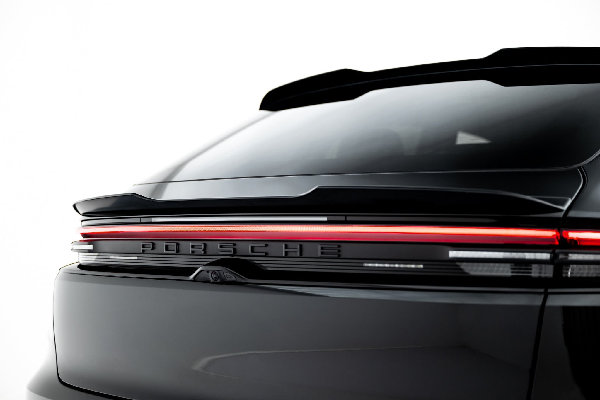 Maxton Design - Niedriger Spoiler für Porsche Macan EV Mk1 - Aerowerk.