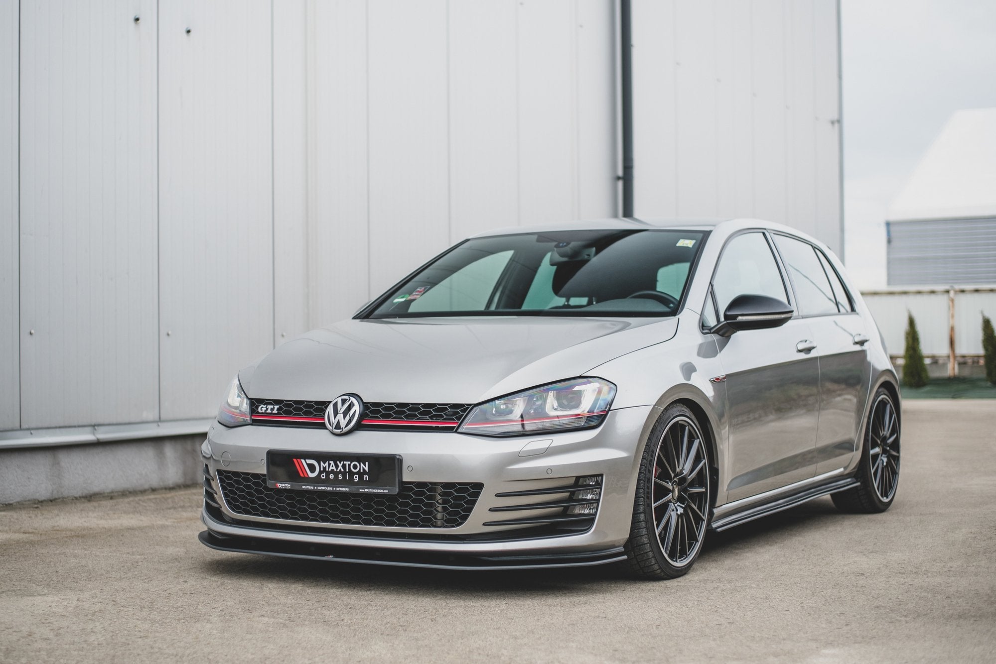 Maxton Design - Racing Frontlippe für VW Golf 7 GTI - Aerowerk.