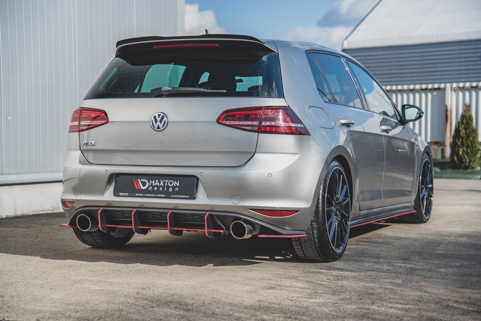 Maxton Design - Racing Seitenschweller Ansatz für VW Golf 7 GTI - Aerowerk.