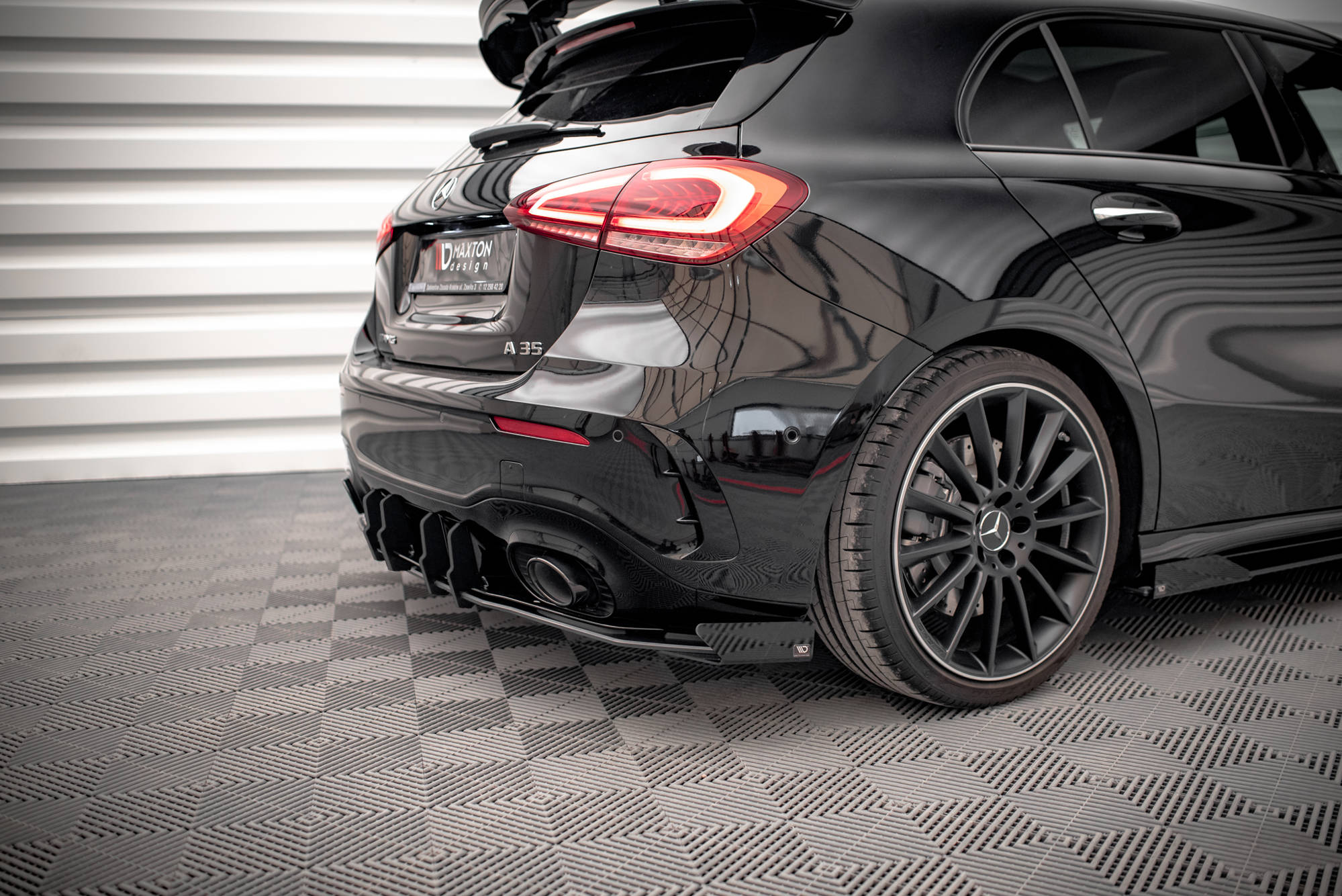 Maxton Design - Robuste Racing Diffusor Heck Ansatz +Flaps für Mercedes A35 AMG Hatchback Aero Pack W177 - Aerowerk.