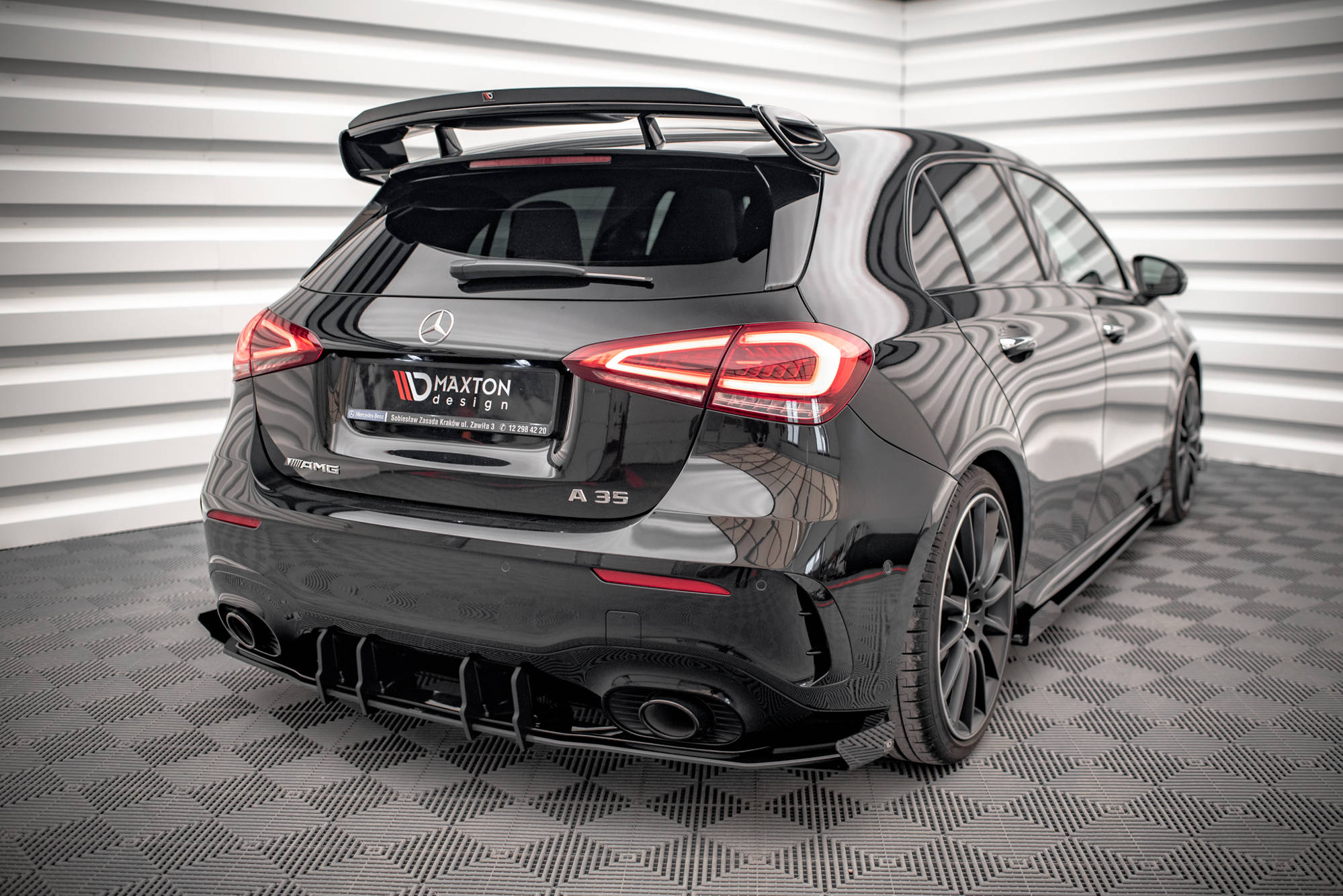 Maxton Design - Robuste Racing Diffusor Heck Ansatz + Flaps für Mercedes A35 AMG Hatchback Aero Pack W177 - Aerowerk.