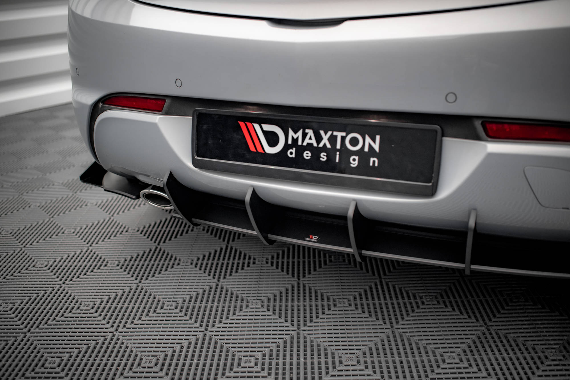 Maxton Design - Robuste Racing Diffusor Heck Ansatz +Flaps für Opel Astra GTC OPC - Line J - Aerowerk.