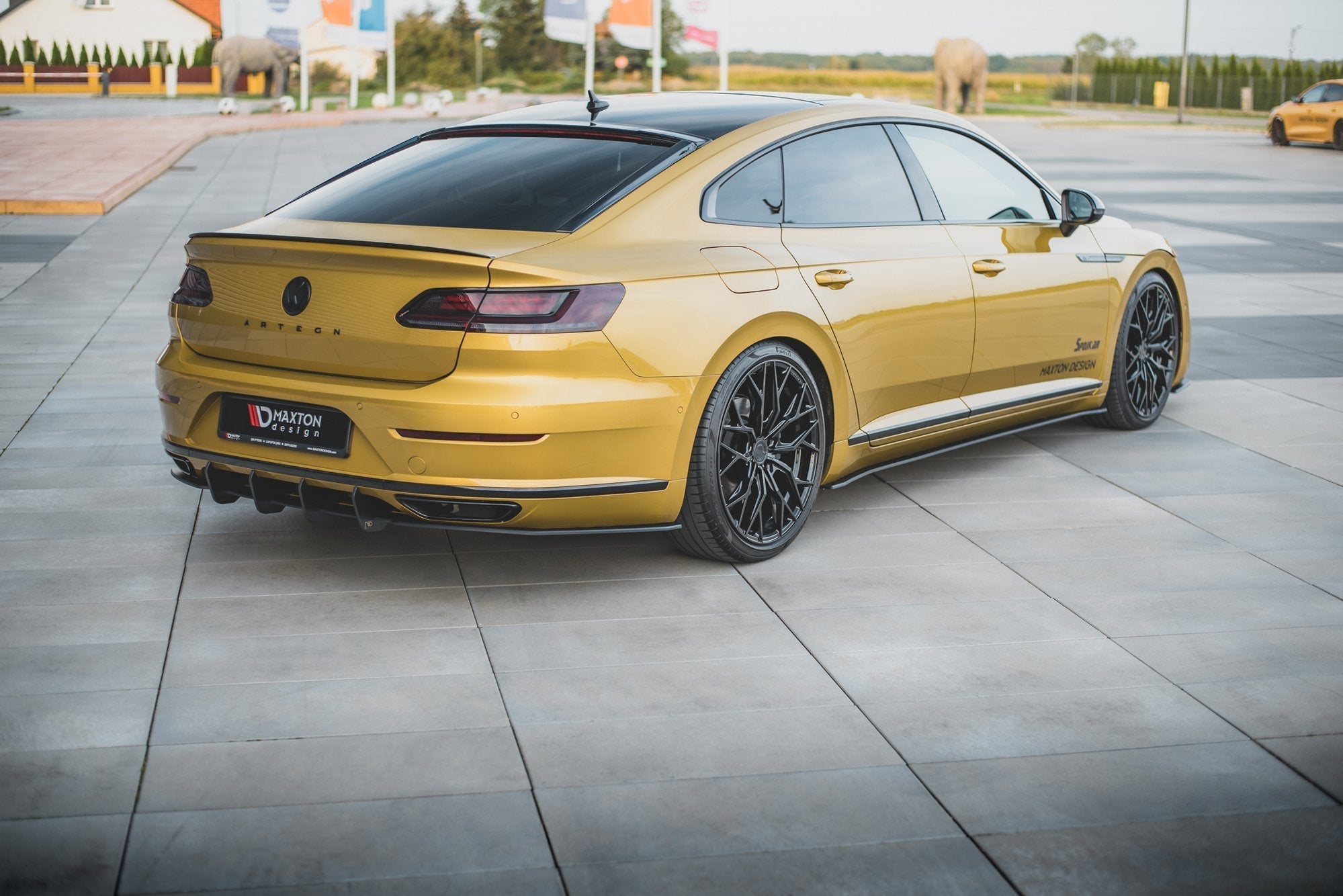 Maxton Design - Robuste Racing Diffusor Heck Ansatz für VW Arteon R - Line - Aerowerk.