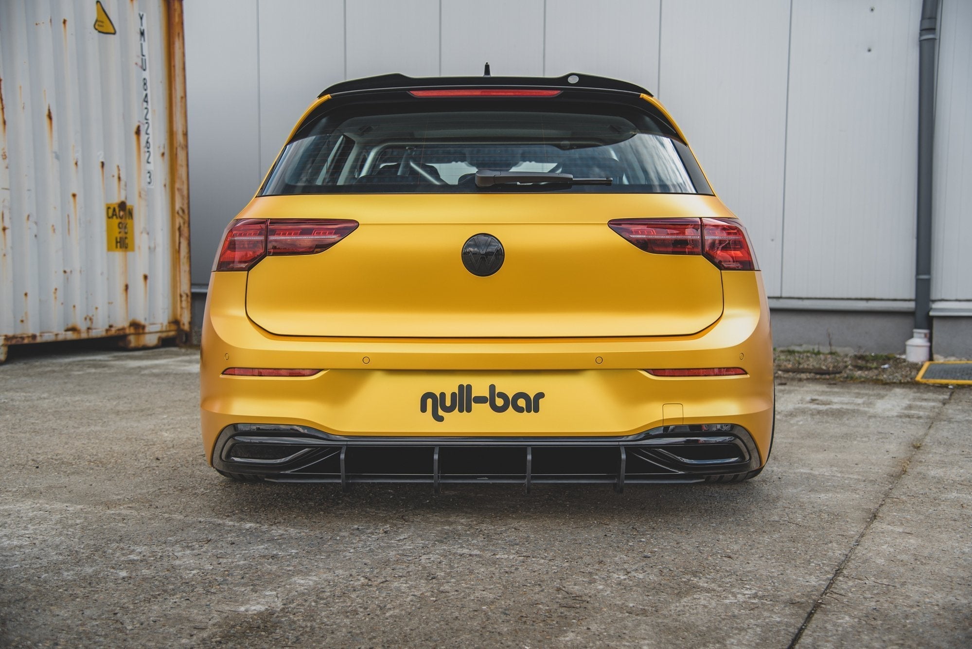 Maxton Design - Robuste Racing Diffusor V2 für VW Golf Mk8 - Aerowerk.