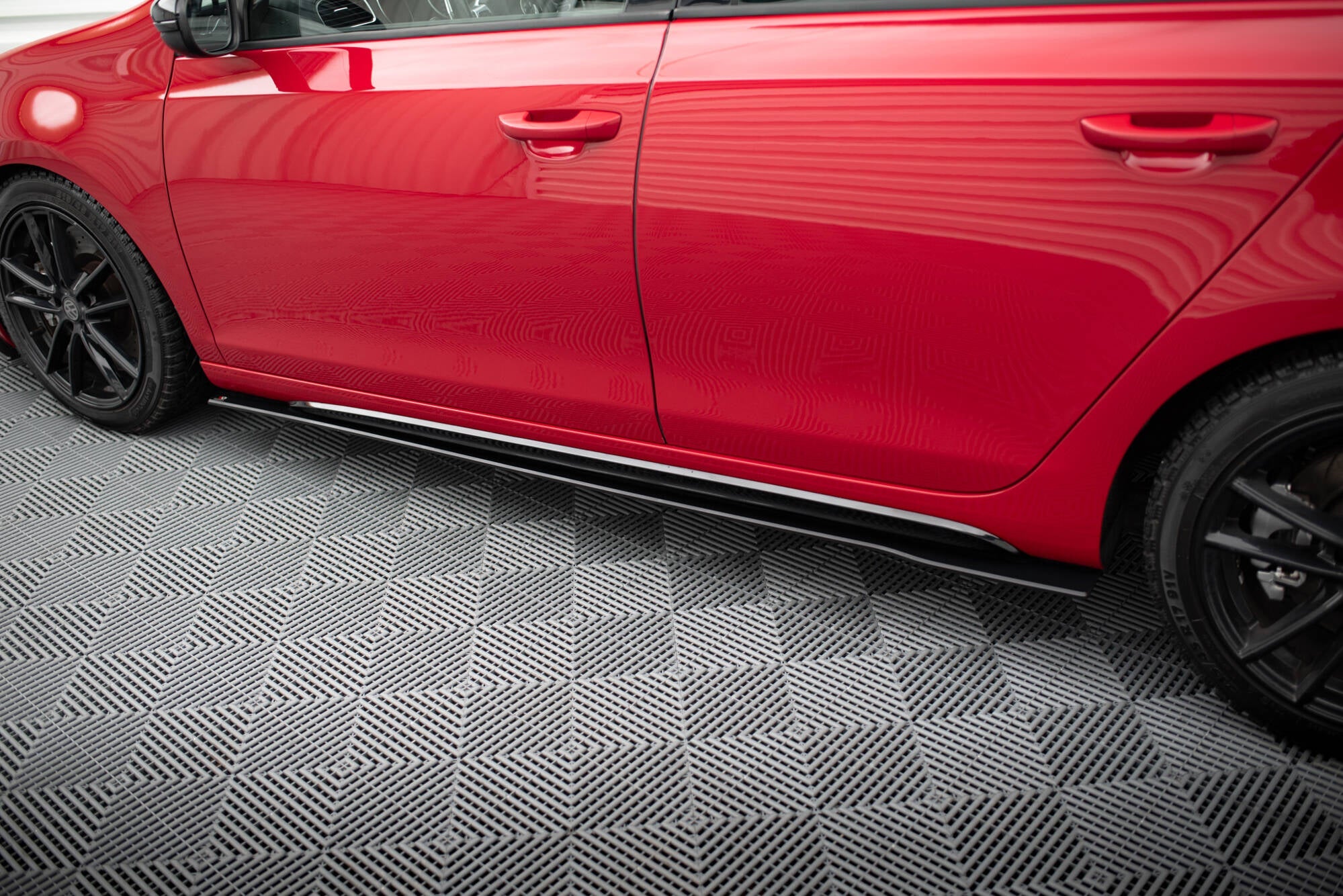 Maxton Design - Robuste Racing Seitenschweller Ansatz für für Volkswagen Golf GTI Mk6 - Aerowerk.