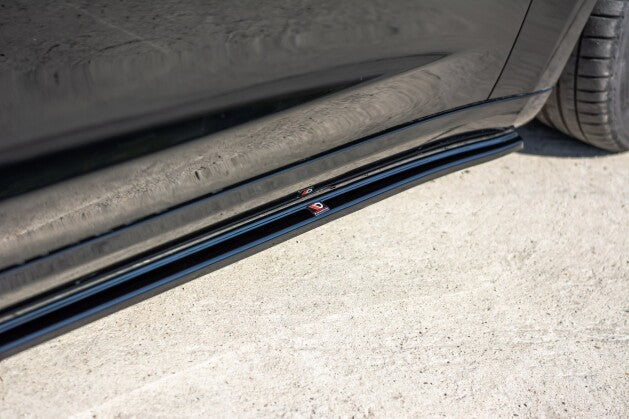 Seitenschweller Ansatz Cup Leisten für Tesla Model 3 / Model 3 Performance Mk1 / Mk1 FL - Aerowerk.
