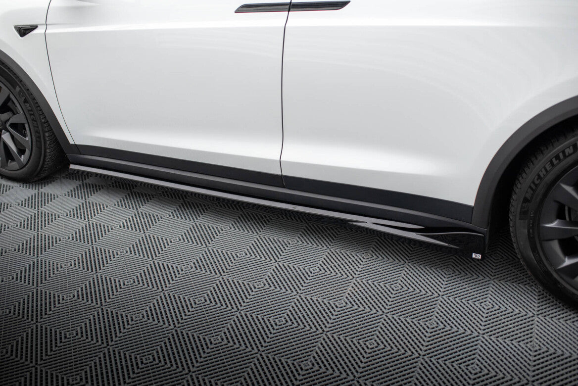 Seitenschweller Ansatz Cup Leisten für Tesla Model X Mk1 FL - Aerowerk.
