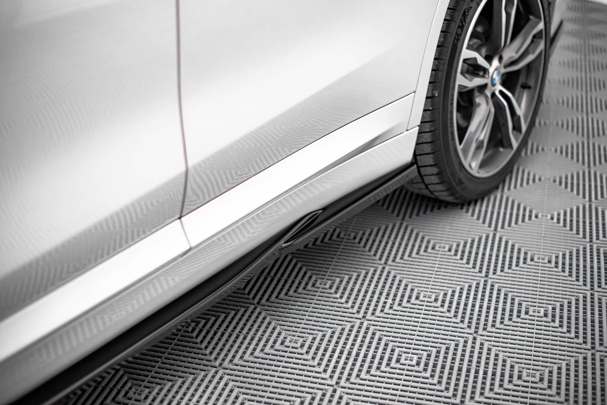 Maxton Design - Seitenschweller Ansatz für BMW X1 M - Paket F48 / F48 Facelift - Aerowerk.