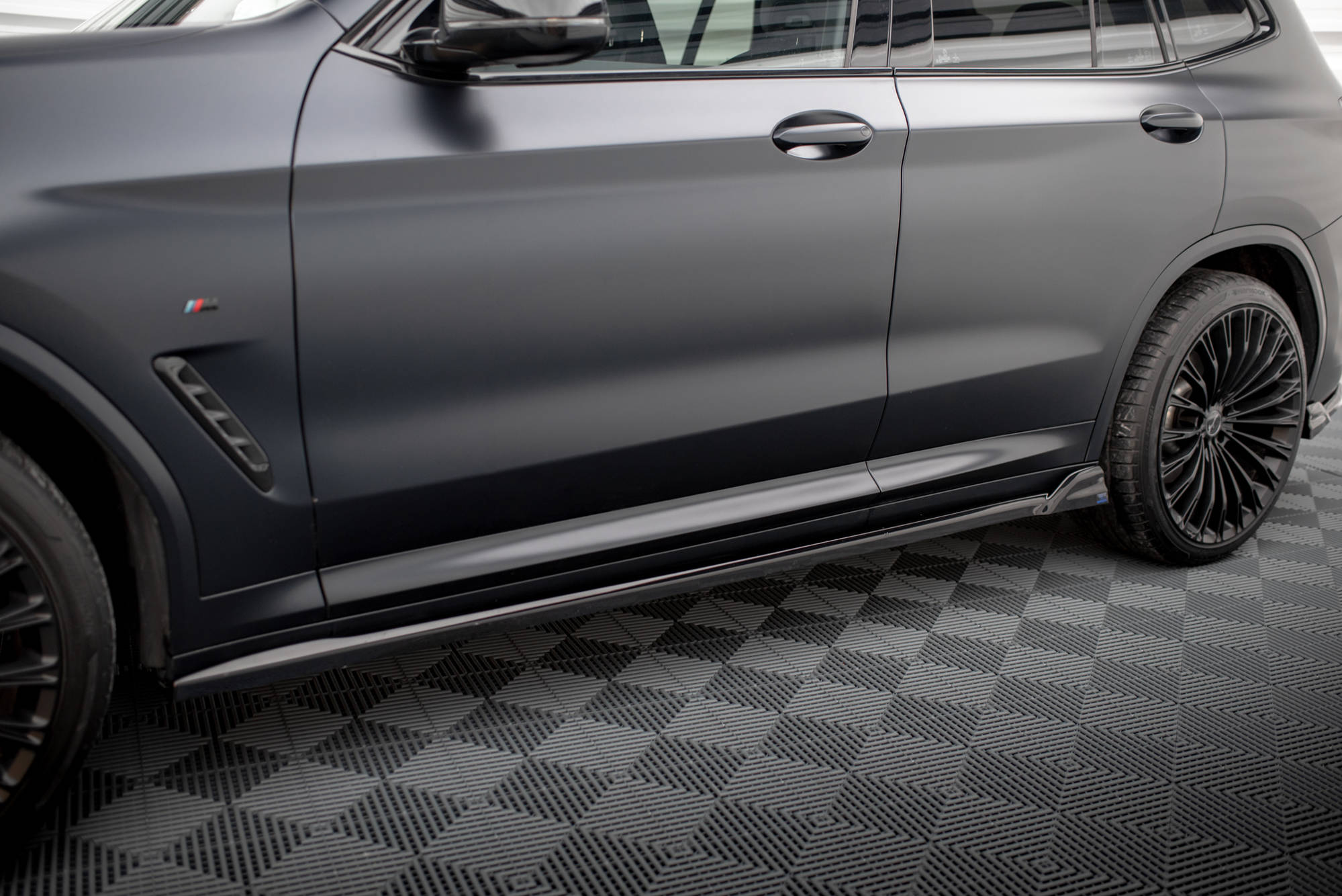 Maxton Design - Seitenschweller Ansatz für BMW X3 M - Paket G01 Facelift - Aerowerk.