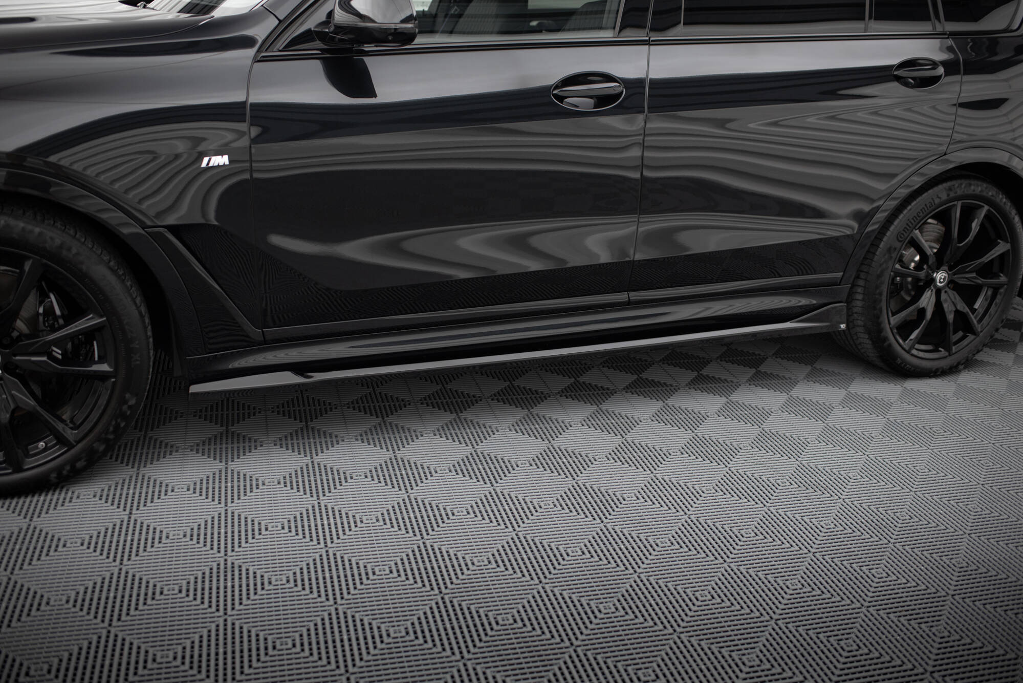 Maxton Design - Seitenschweller Ansatz für BMW X7 M - Paket G07 Facelift - Aerowerk.