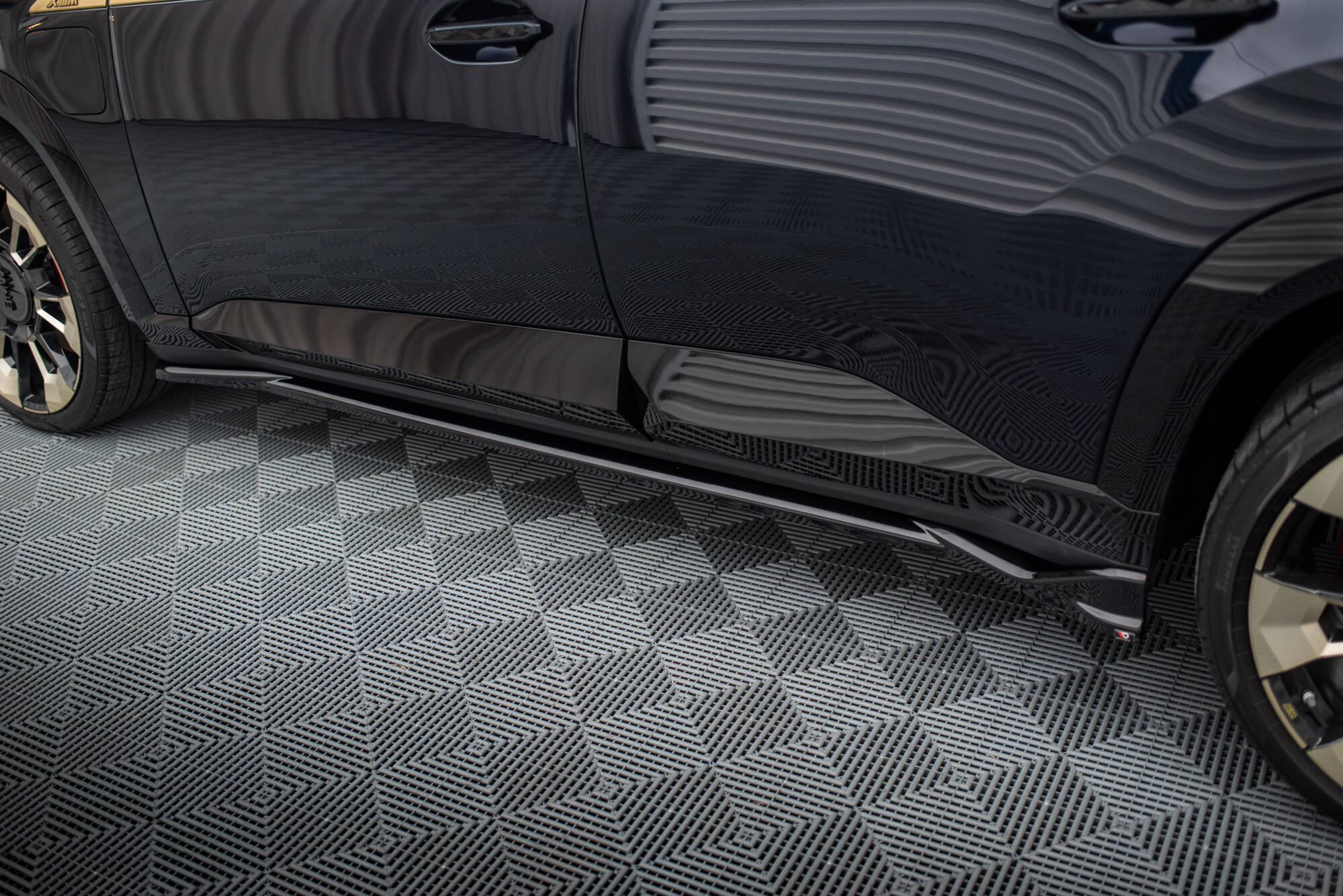 Maxton Design - Seitenschweller Ansatz für BMW XM G09 - Aerowerk.