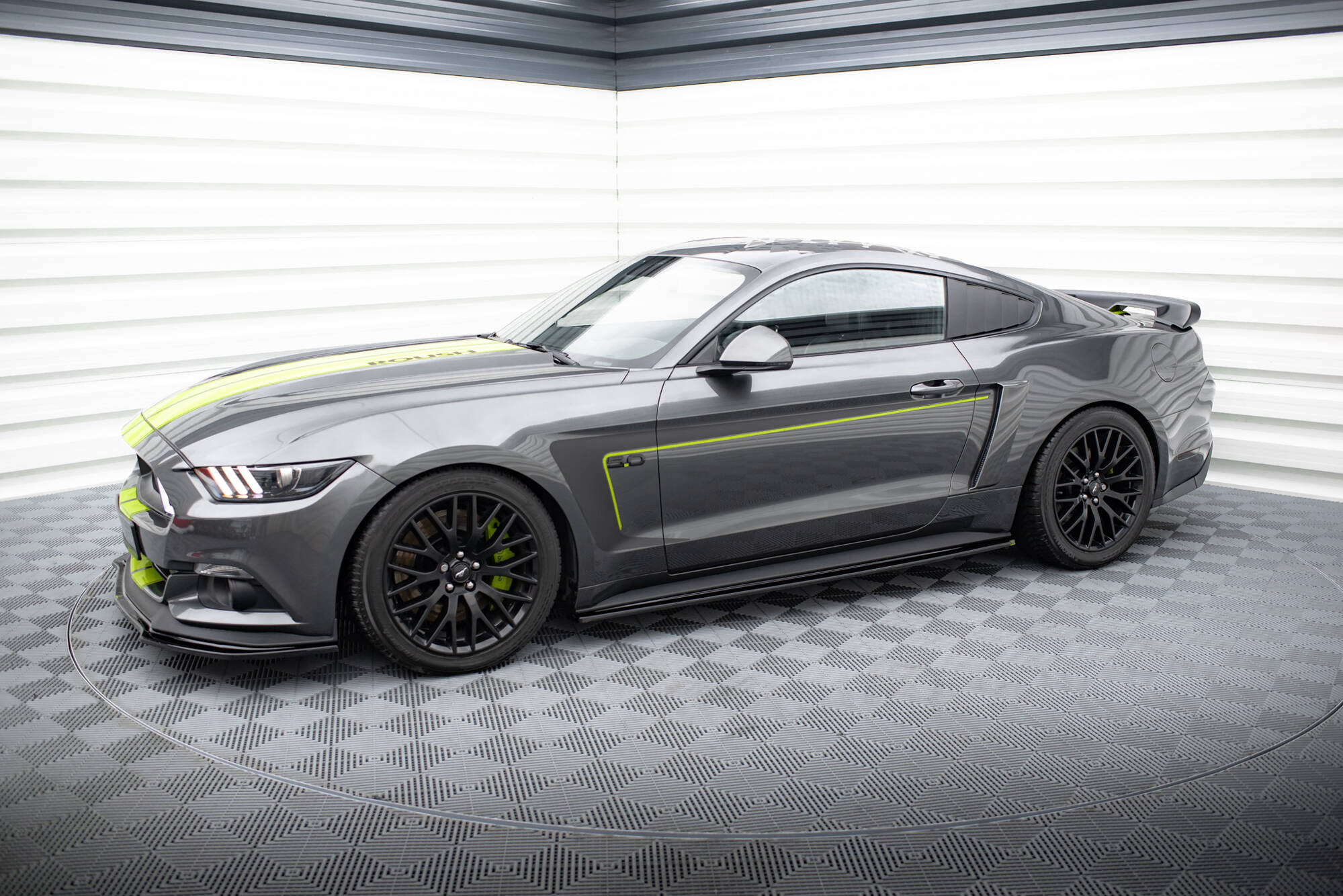Maxton Design - Seitenschweller Ansatz für Ford Mustang GT Mk6 - Aerowerk.