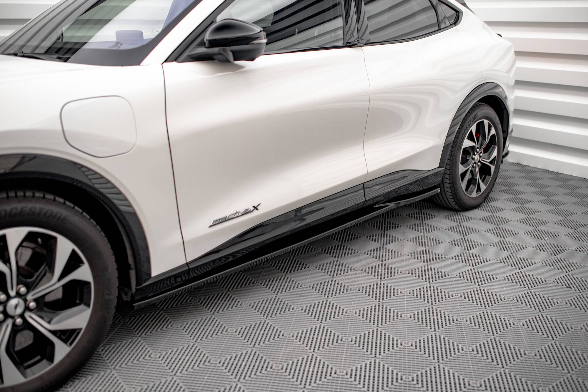 Maxton Design - Seitenschweller Ansatz für Ford Mustang Mach - E Mk1 - Aerowerk.