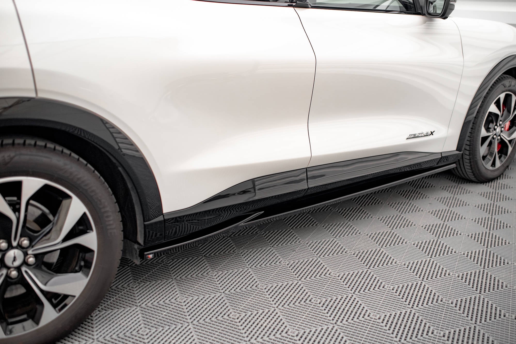 Maxton Design - Seitenschweller Ansatz für Ford Mustang Mach - E Mk1 - Aerowerk.