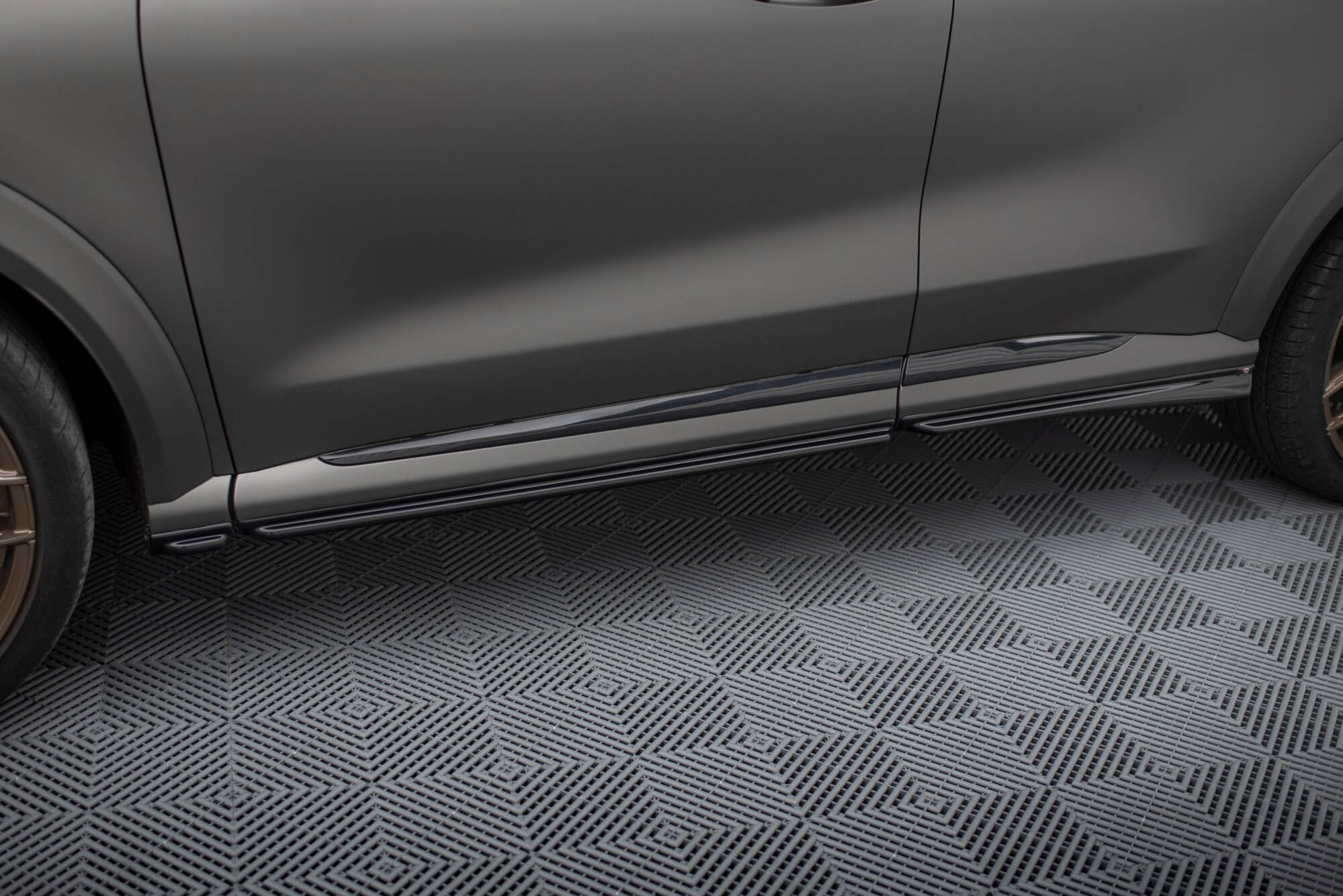 Maxton Design - Seitenschweller Ansatz für Ford Puma ST / ST - Line / Standard Mk1 - Aerowerk.