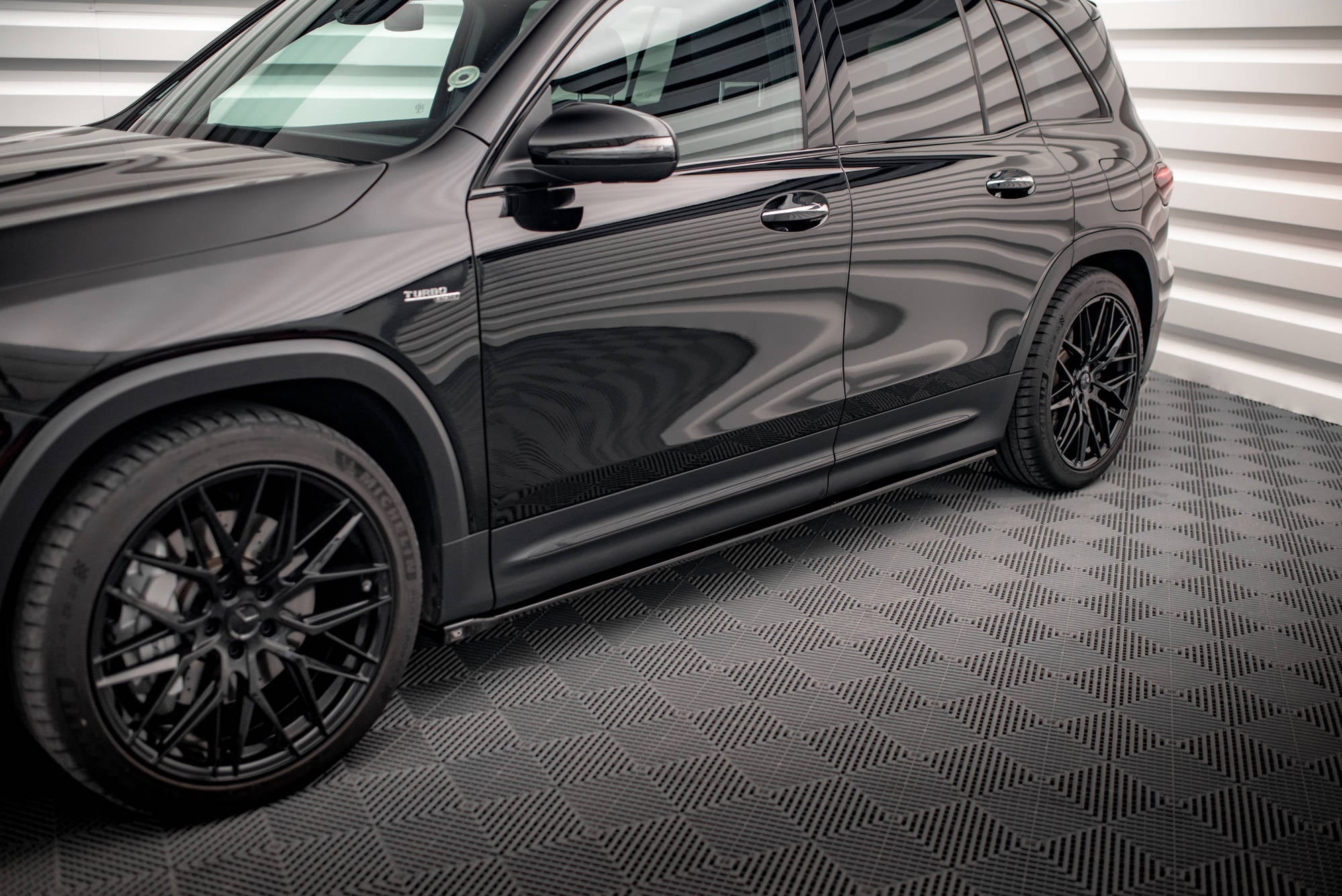 Maxton Design - Seitenschweller Ansatz für Mercedes - AMG GLB 35 / AMG - Line X247 - Aerowerk.