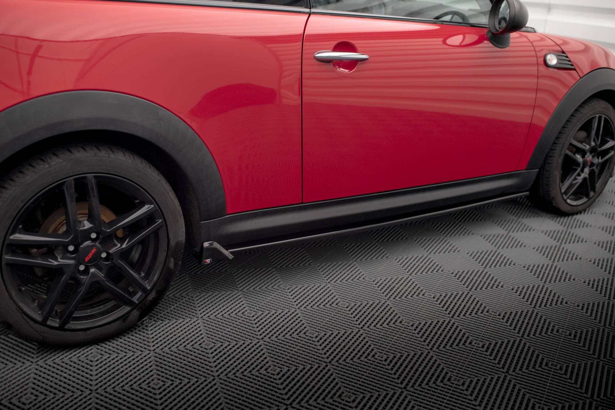 Maxton Design - Seitenschweller Ansatz für Mini One R56 - Aerowerk.