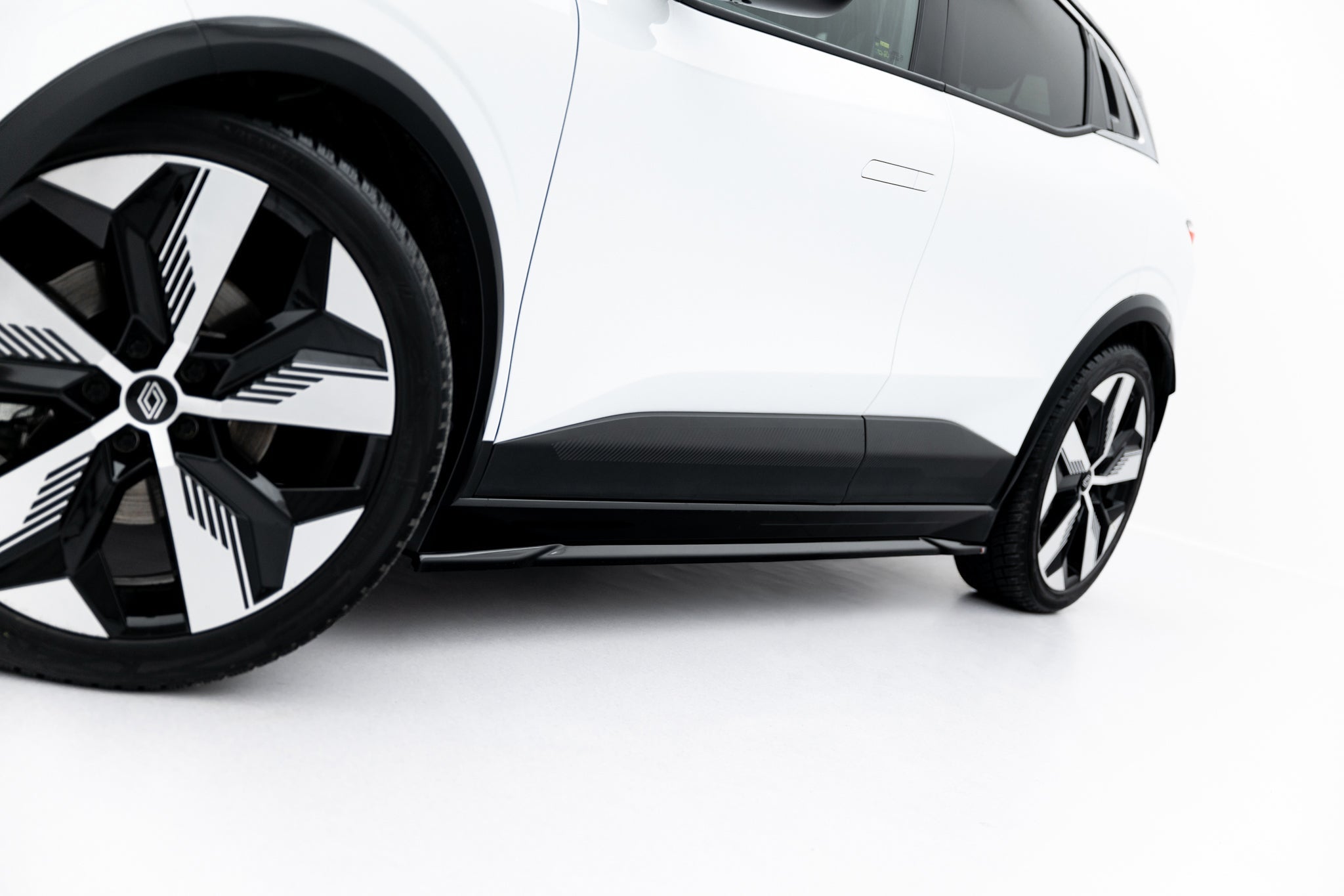 Maxton Design - Seitenschweller Ansatz für Renault Megane E - Tech Electric Mk1 - Aerowerk.