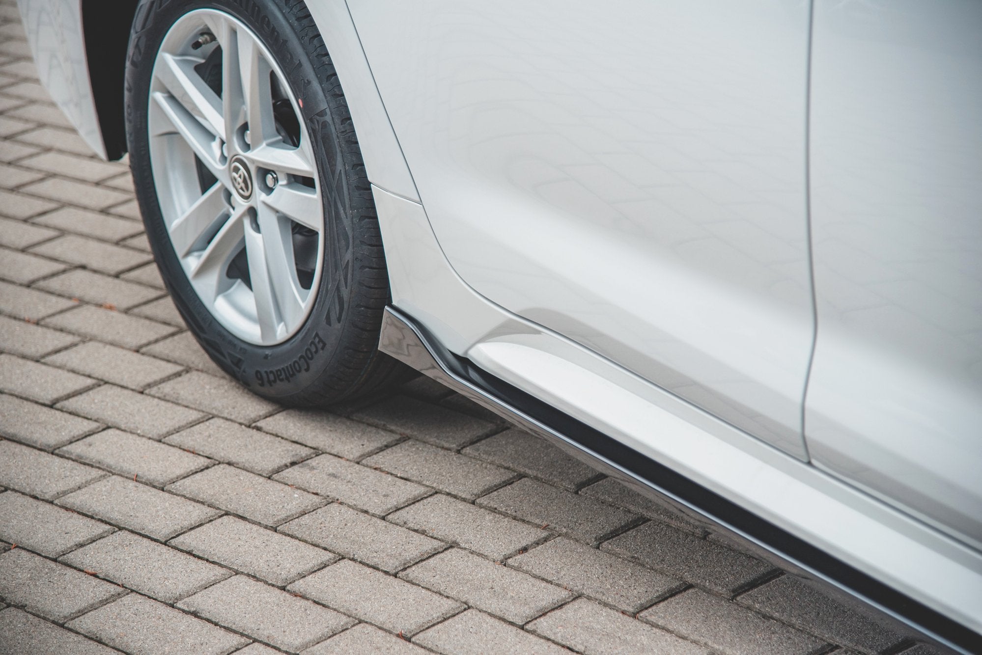 Maxton Design - Seitenschweller Ansatz für Toyota Corolla XII Touring Sports - Aerowerk.