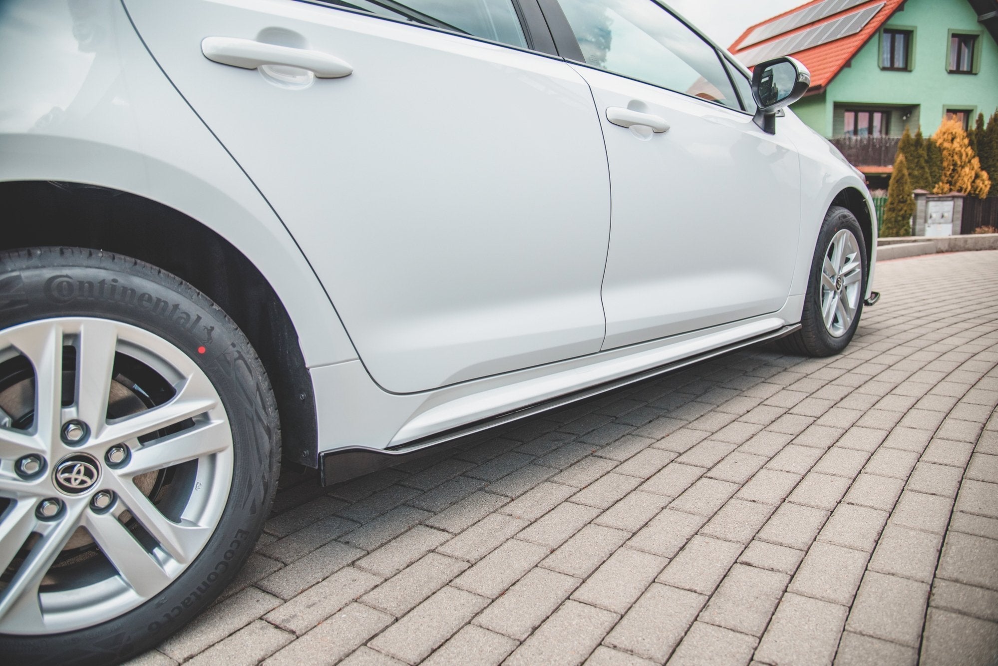 Maxton Design - Seitenschweller Ansatz für Toyota Corolla XII Touring Sports - Aerowerk.