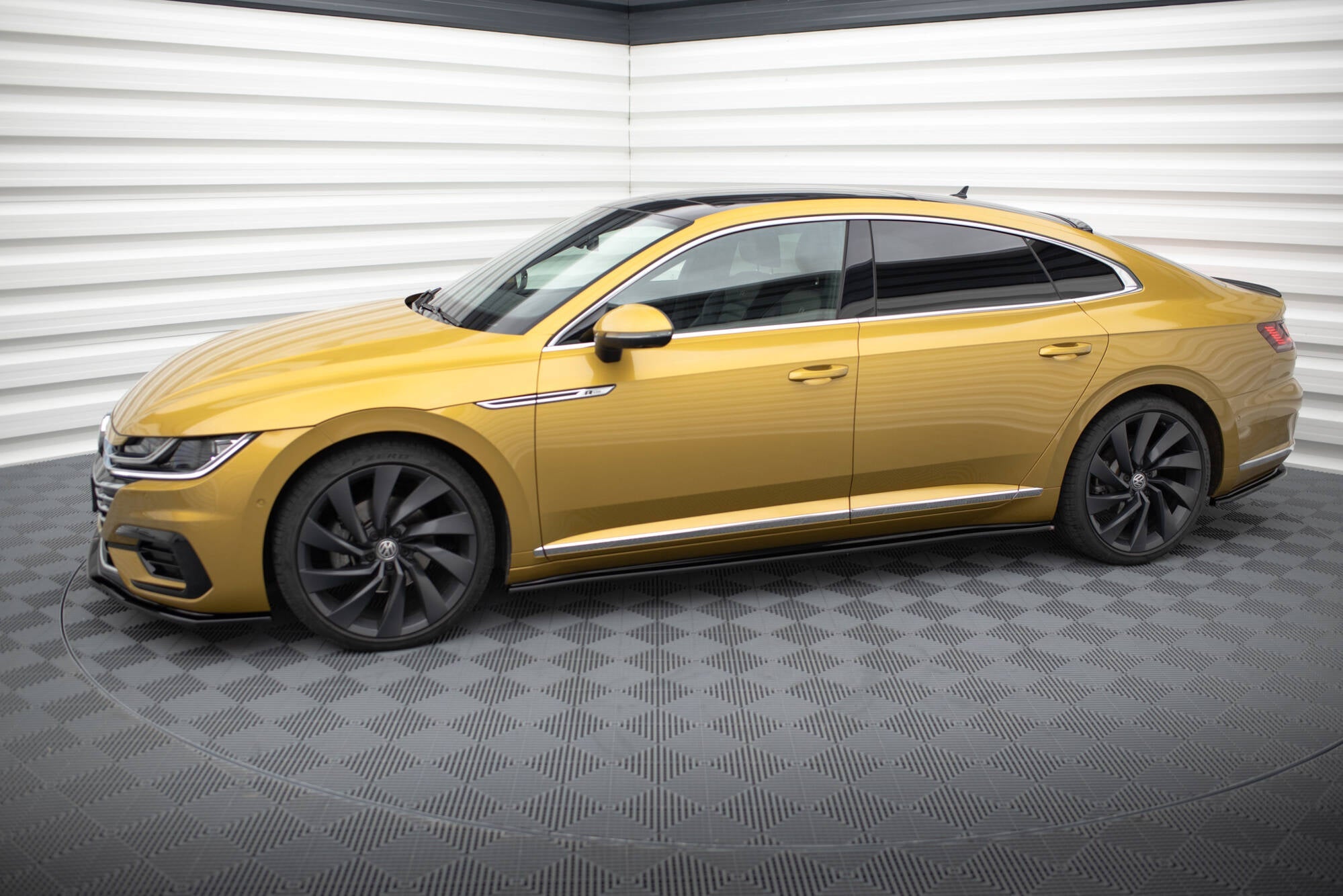 Maxton Design - Seitenschweller Ansatz für VW Arteon R - Line - Aerowerk.