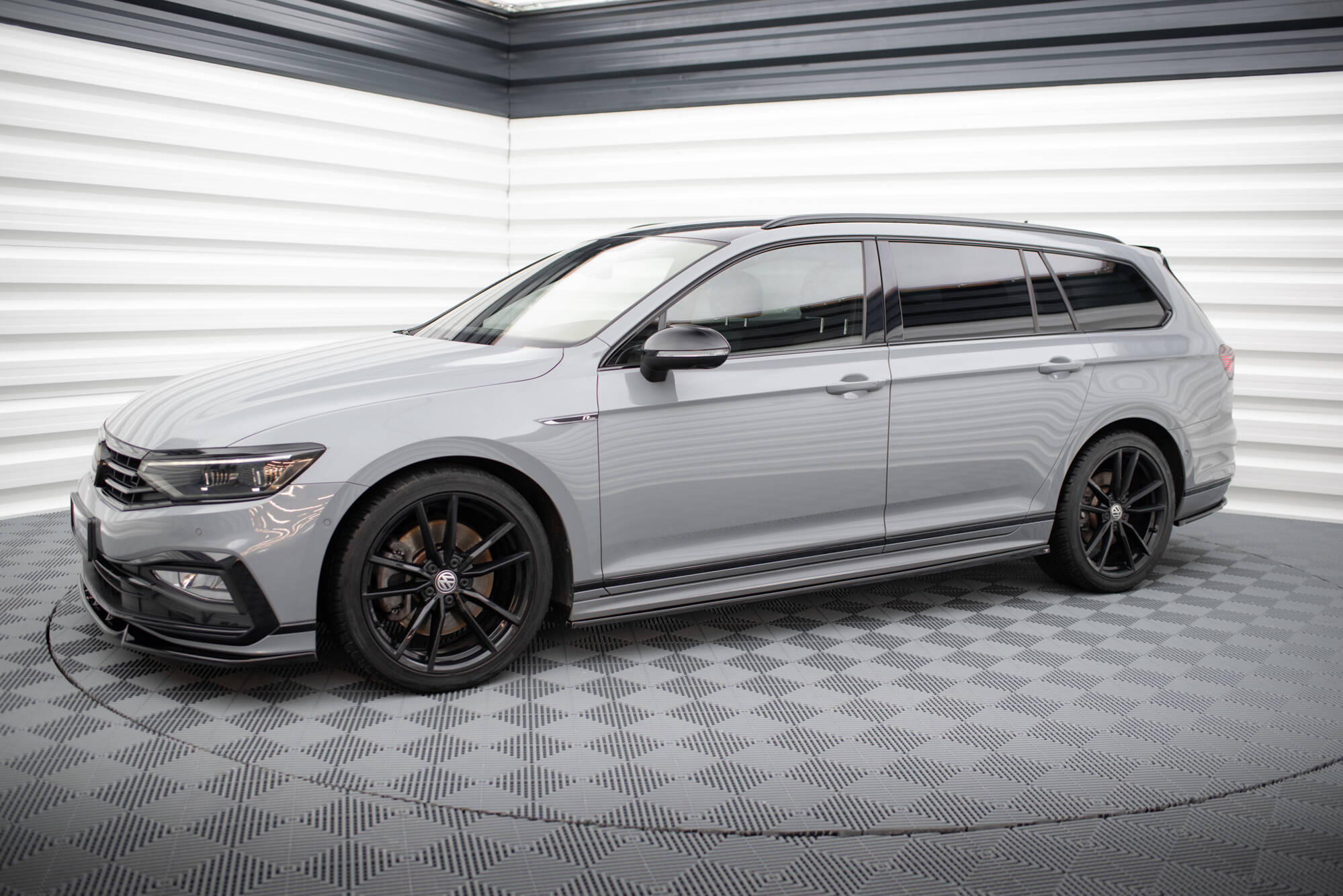 Maxton Design - Seitenschweller Ansatz für VW Passat R - Line B8 Facelift - Aerowerk.