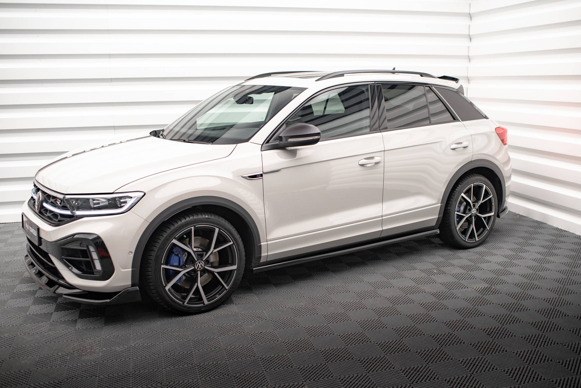 Maxton Design - Seitenschweller Ansatz für VW T - Roc R / R - Line Mk1 - Aerowerk.