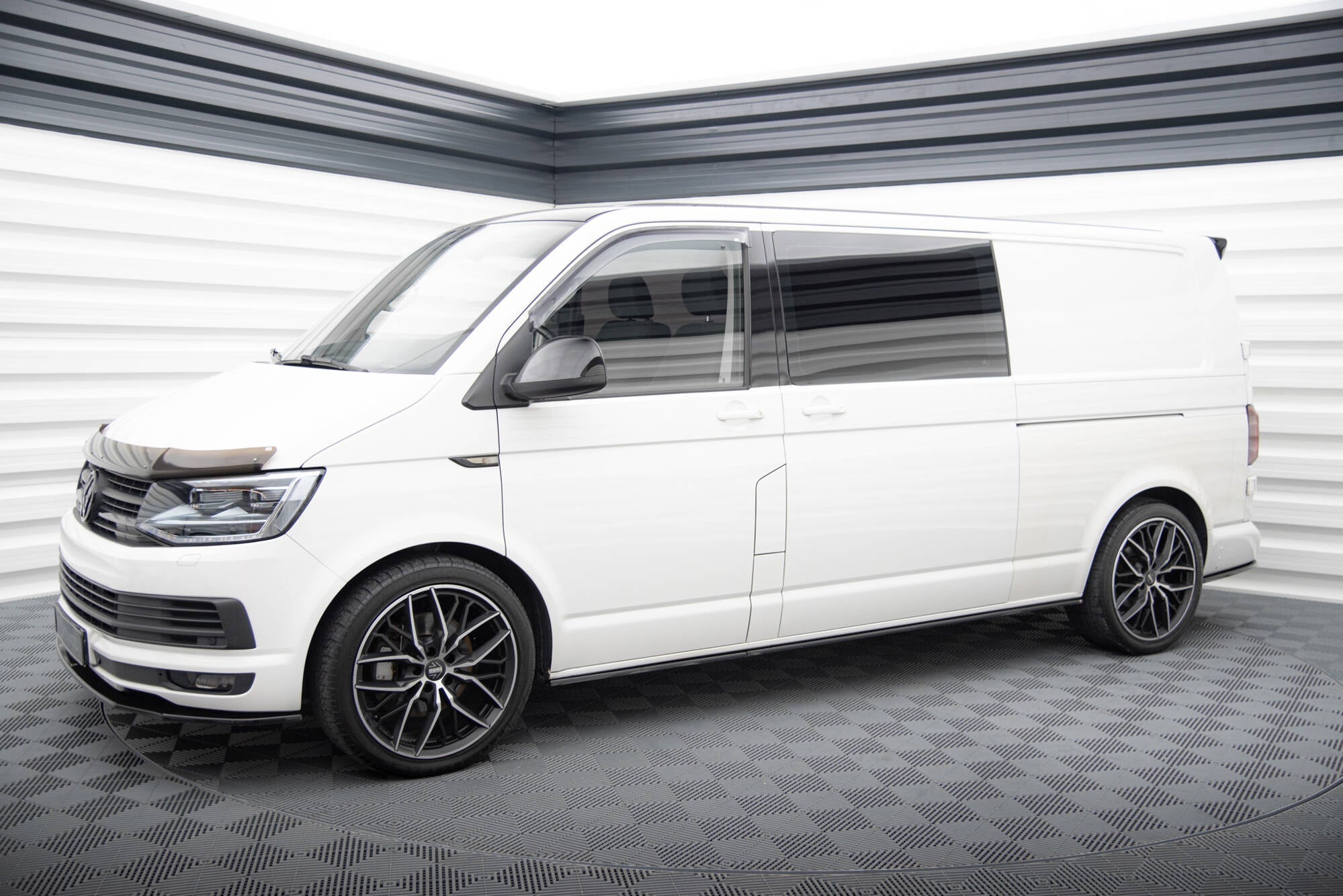 Maxton Design - Seitenschweller Ansatz für VW T6 Long Facelift - Aerowerk.