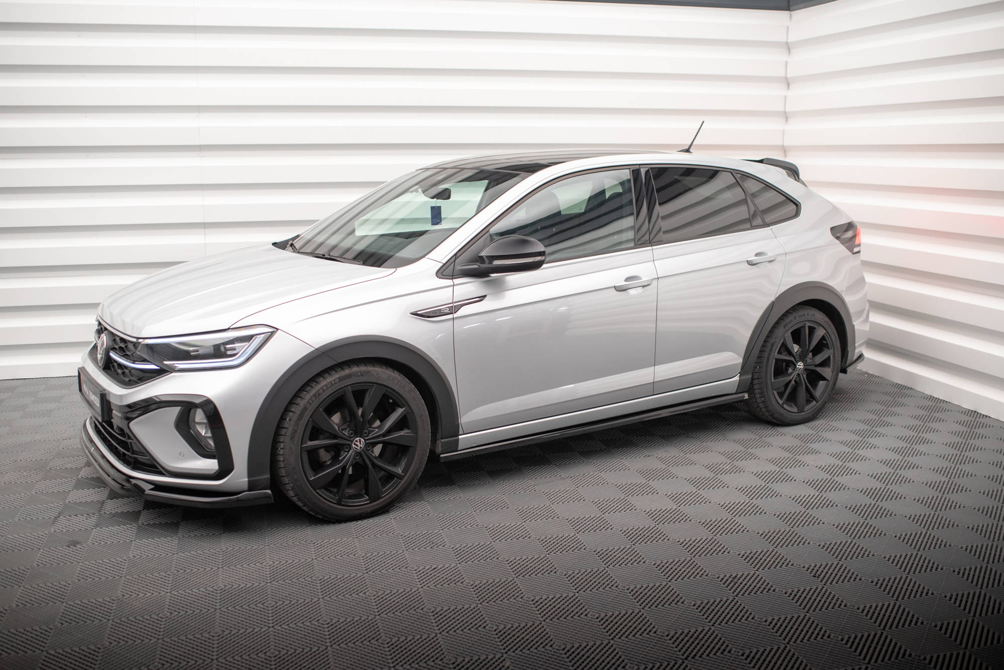 Maxton Design - Seitenschweller Ansatz für VW Taigo R - Line Mk1 - Aerowerk.