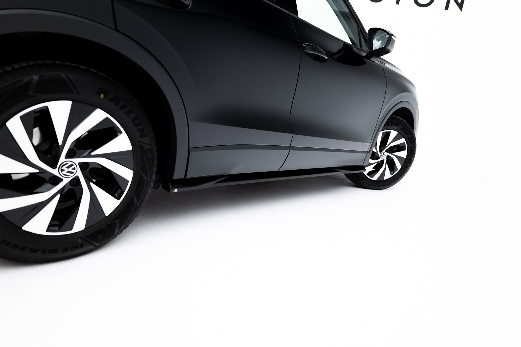 Maxton Design - Seitenschweller Ansatz für VW Tiguan Mk3 - Aerowerk.