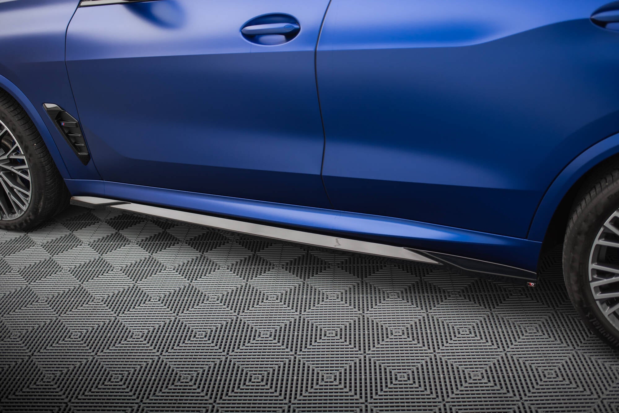 Maxton Design - Seitenschweller Ansatz V.1 für BMW X5 M - Paket G05 Facelift - Aerowerk.