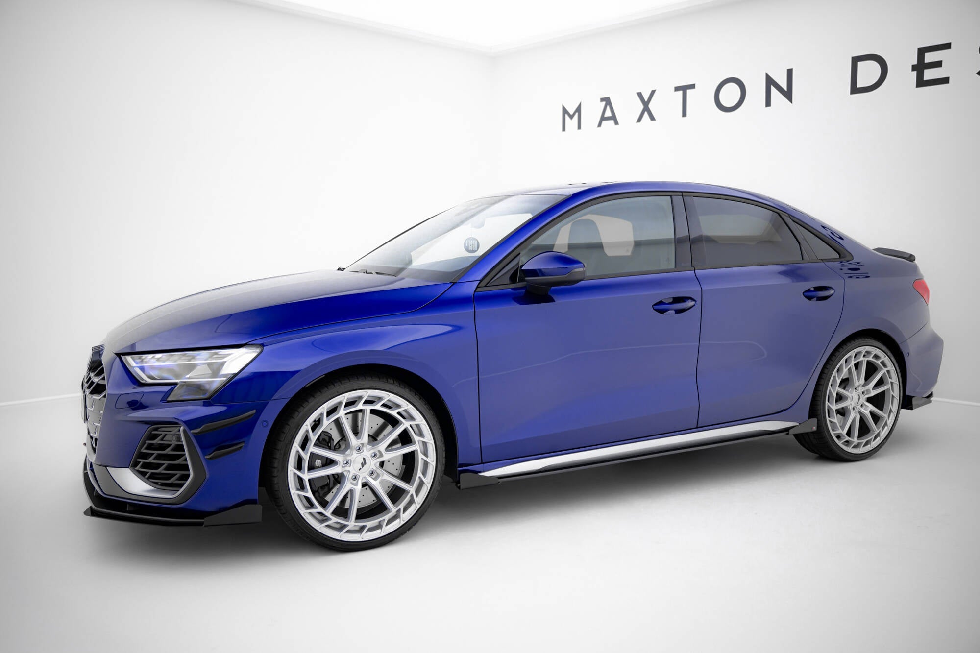 Maxton Design - Seitenschweller Flaps für Audi A3 S - Line Limousine / S3 Limousine 8Y Facelift - Aerowerk.