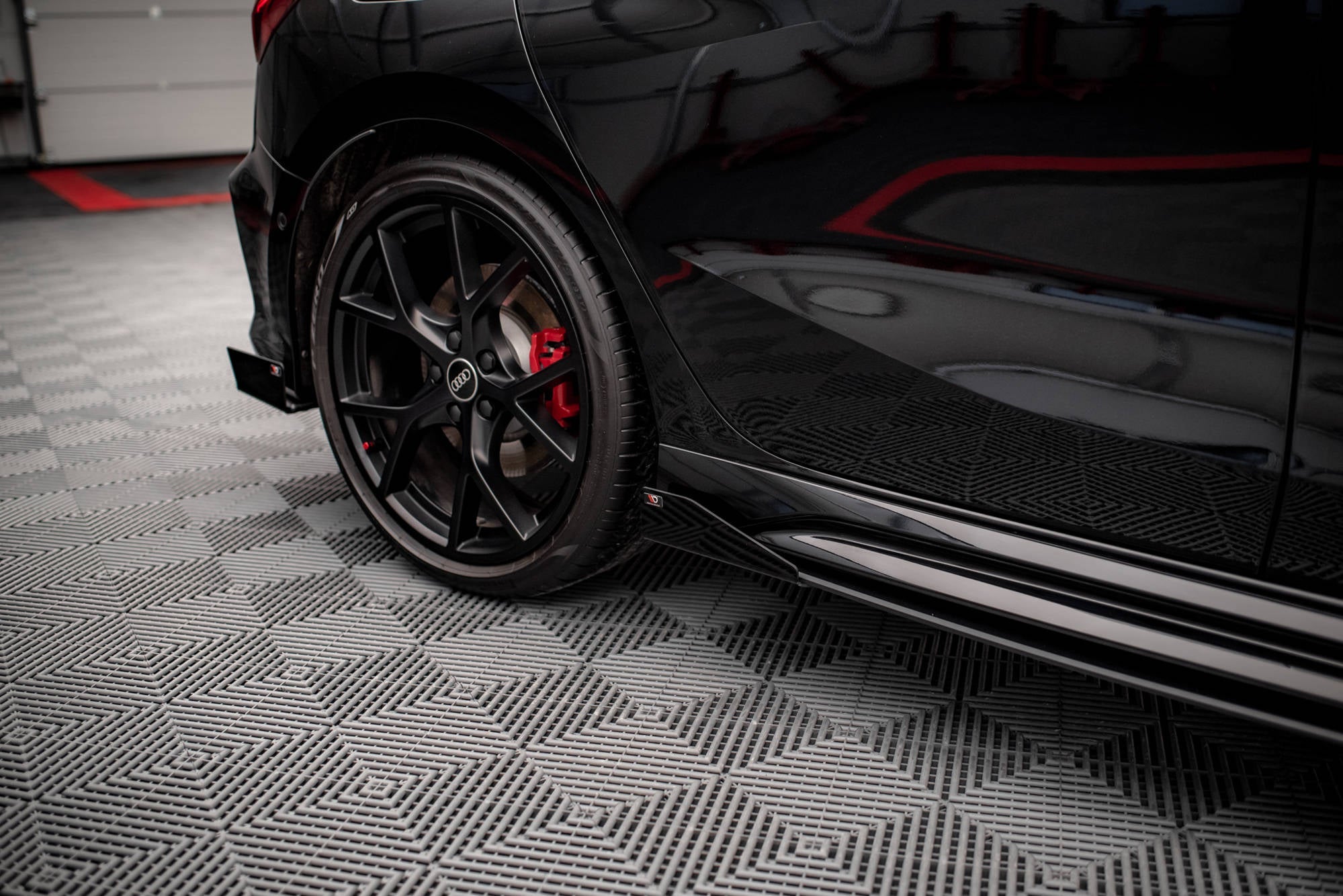 Maxton Design - Seitenschweller Flaps für Audi RS3 Sportback 8Y - Aerowerk.