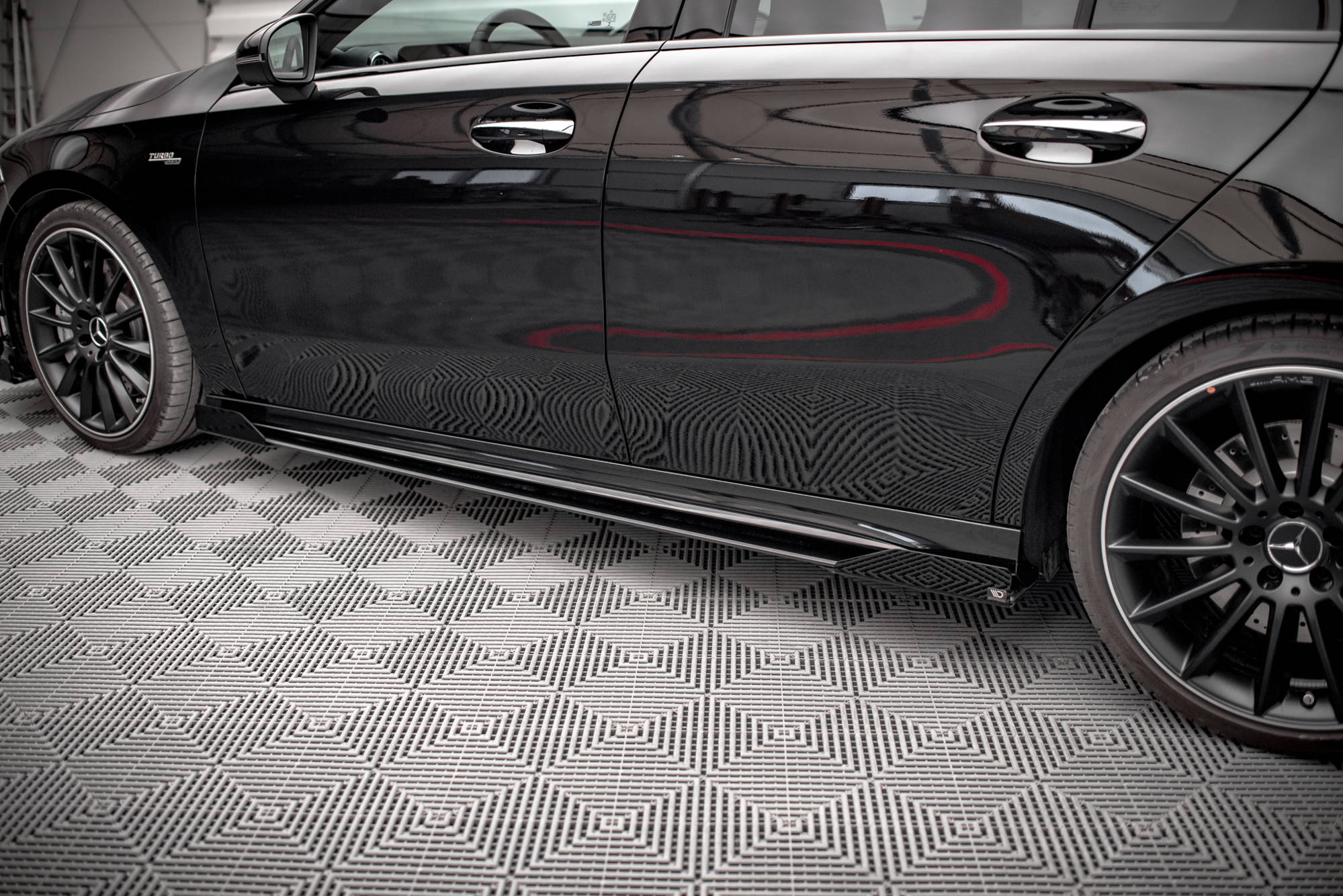 Maxton Design - Seitenschweller Flaps für Mercedes A35 AMG / AMG - Line Aero Pack W177 - Aerowerk.