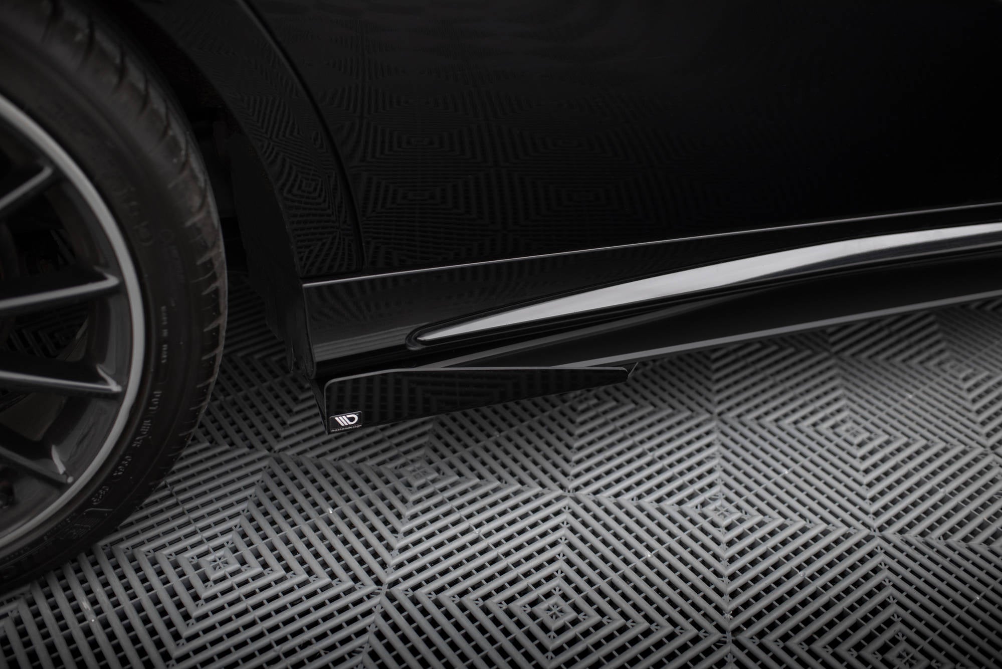 Maxton Design - Seitenschweller Flaps für Mercedes - Benz A AMG - Line W176 Facelift - Aerowerk.