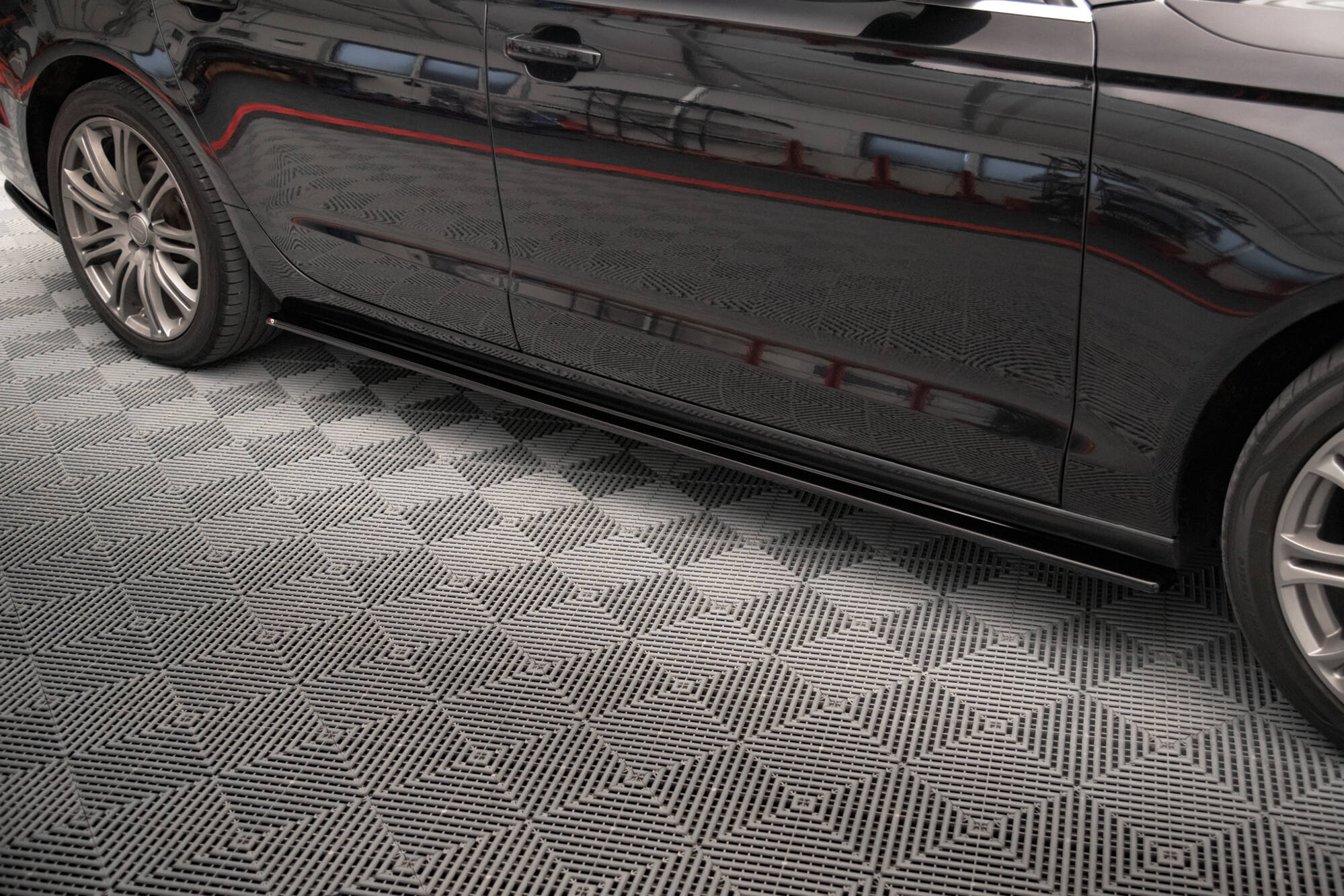 Maxton Design - Seitenschweller V1 Ansatz für für Audi A6 C7 - Aerowerk.