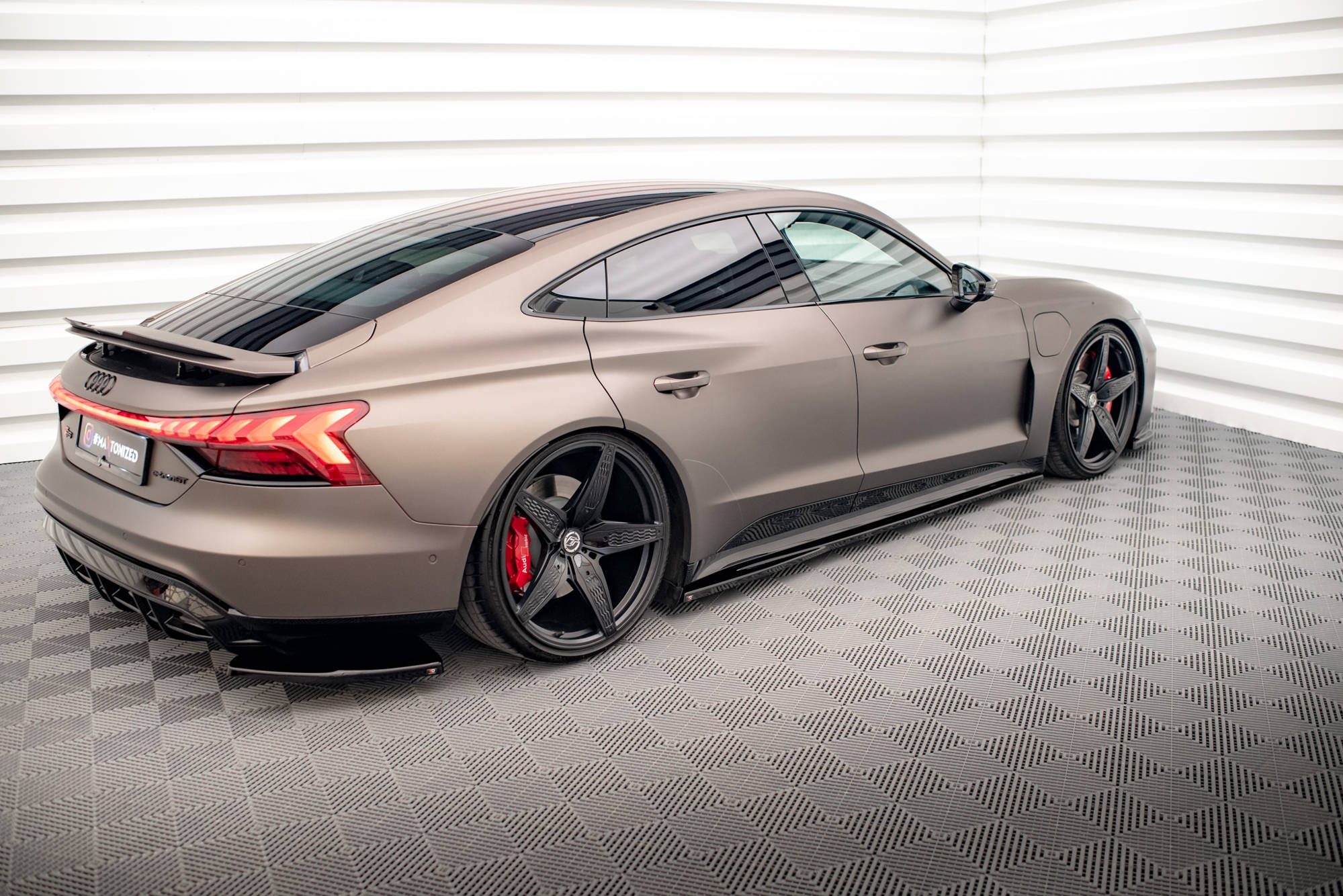 Maxton Design - Seitenschweller V1 Ansatz für für Audi e - Tron GT / RS GT Mk1 - Aerowerk.