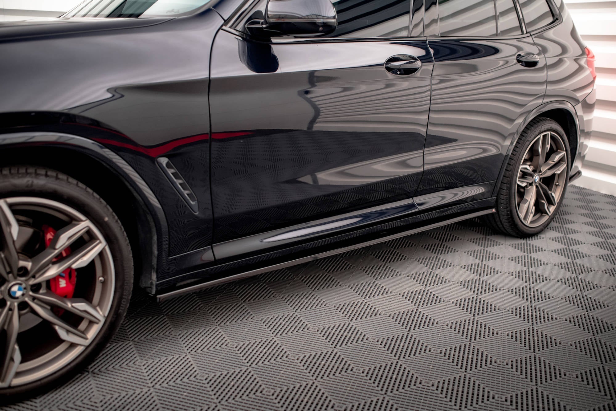 Maxton Design - Seitenschweller V1 Ansatz für für BMW X3 M40d / M40i / M - Paket G01 - Aerowerk.