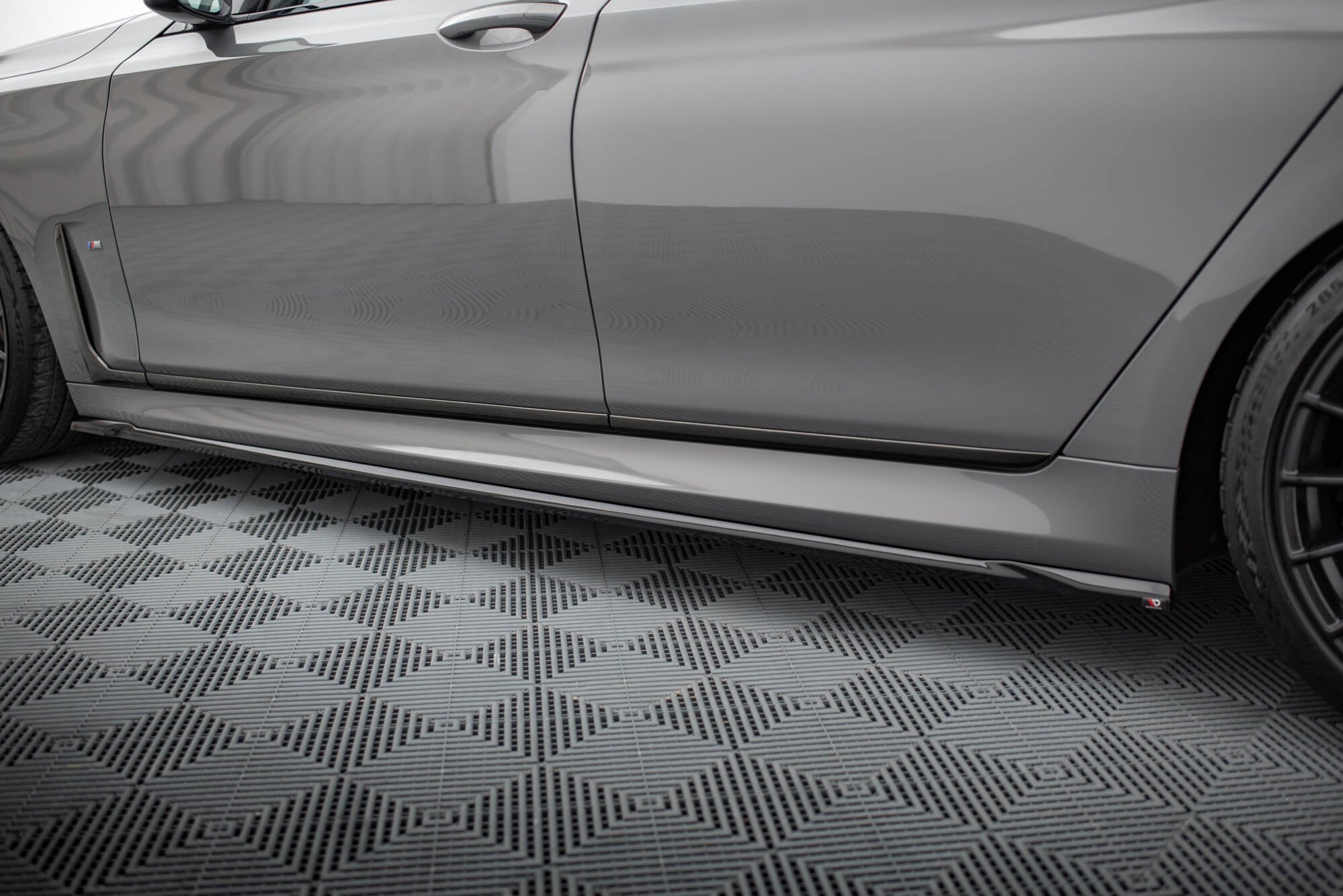 Maxton Design - Seitenschweller V.2 Ansatz für BMW 7er M - Paket G11 - Aerowerk.