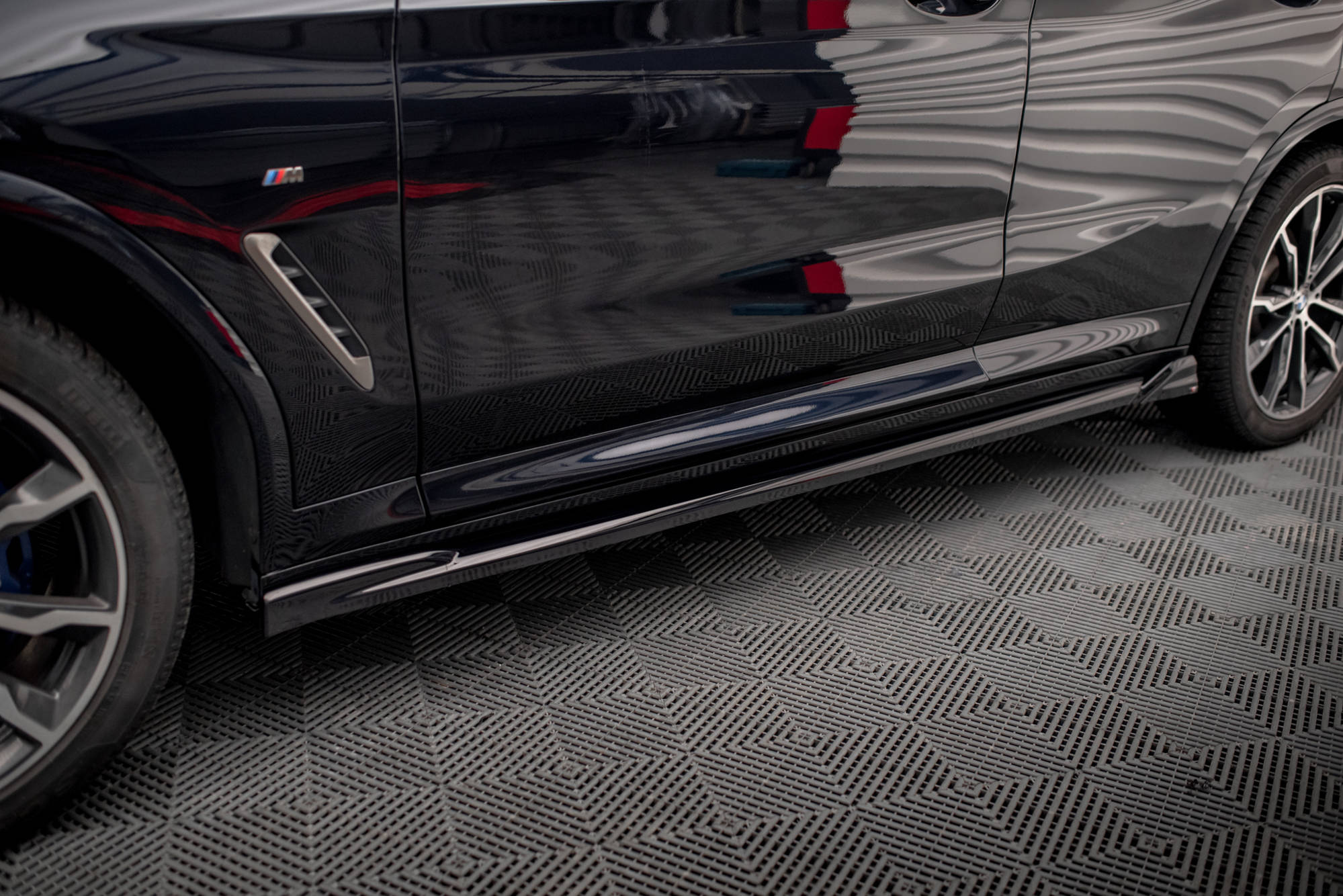 Maxton Design - Seitenschweller V2 Ansatz für BMW X4 M - Paket G02 - Aerowerk.