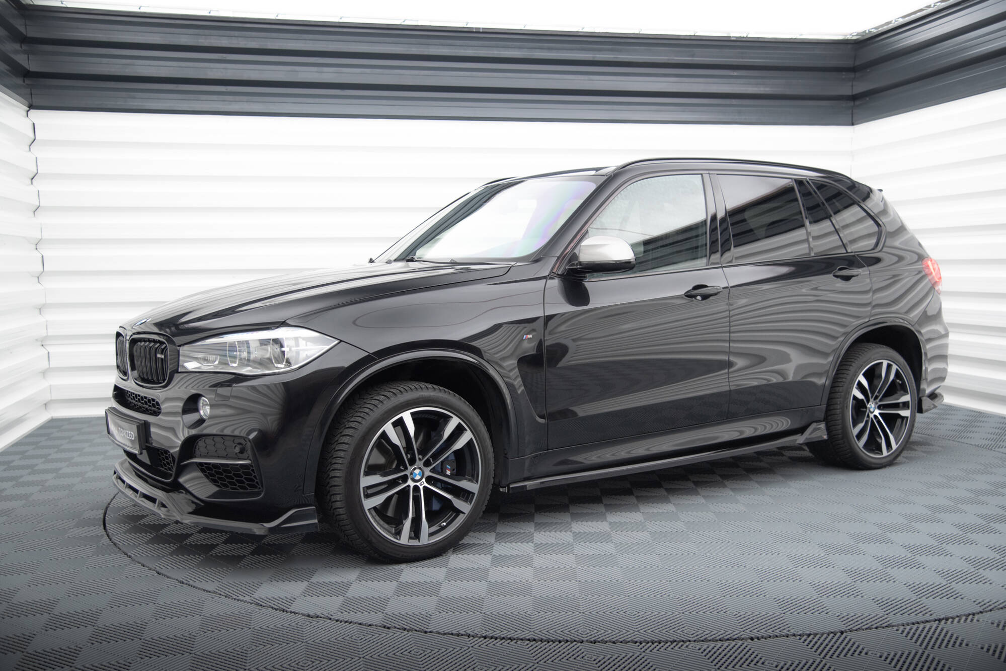 Maxton Design - Seitenschweller V.2 Ansatz für BMW X5 M - Paket F15 - Aerowerk.