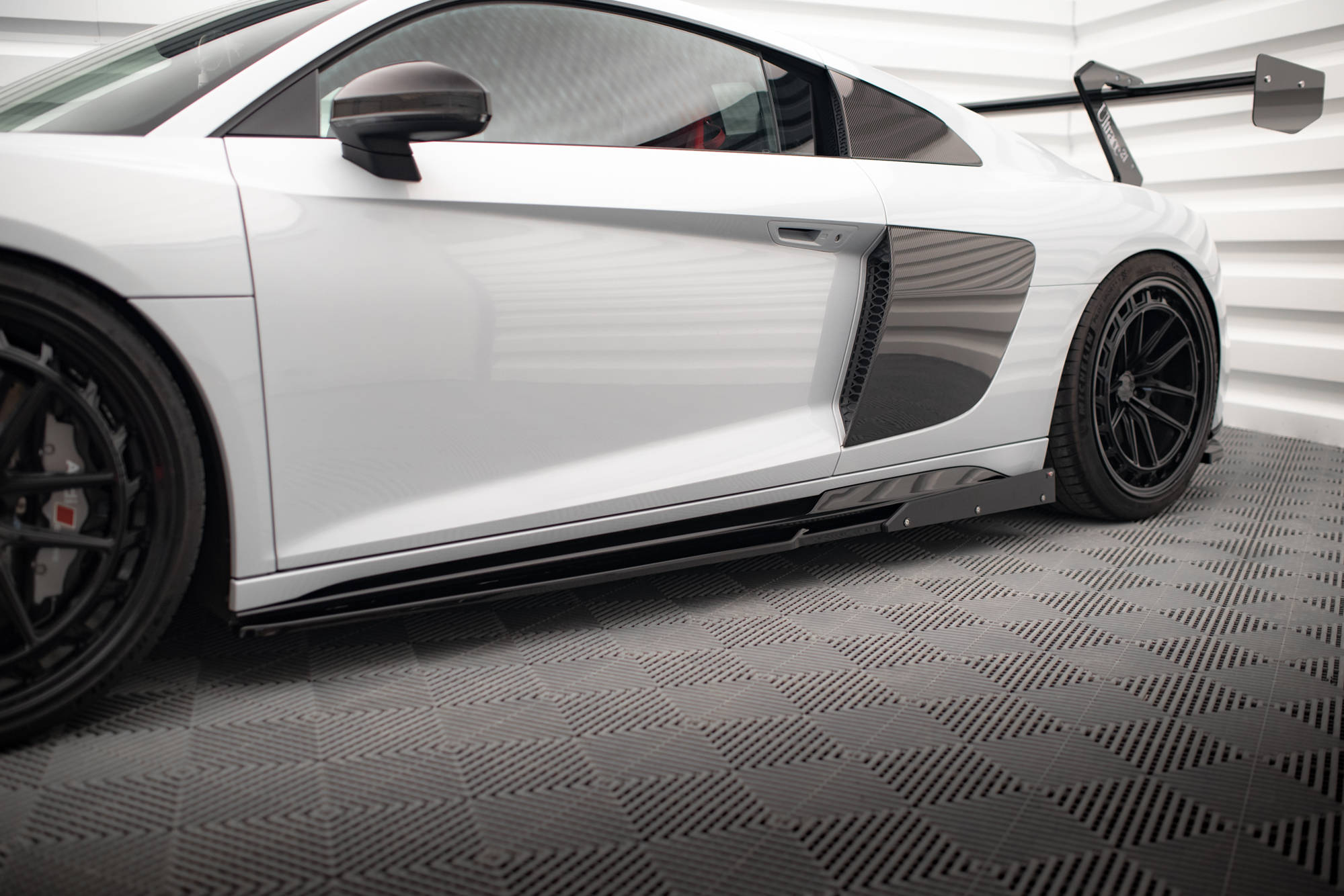 Maxton Design - Seitenschweller V2 Ansatz für + Flaps für Audi R8 Mk2 Facelift - Aerowerk.