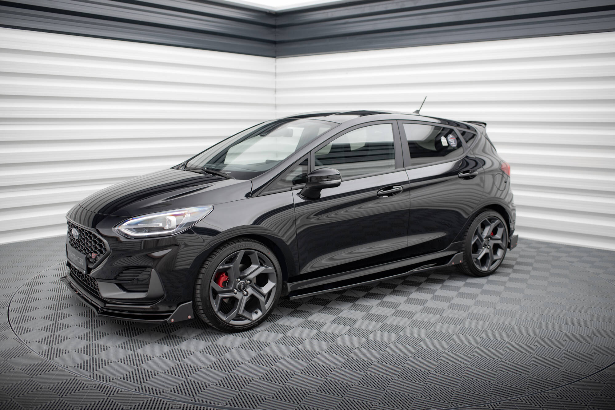 Maxton Design - Seitenschweller V2 Ansatz für + Flaps für Ford Fiesta ST / ST - Line - Aerowerk.